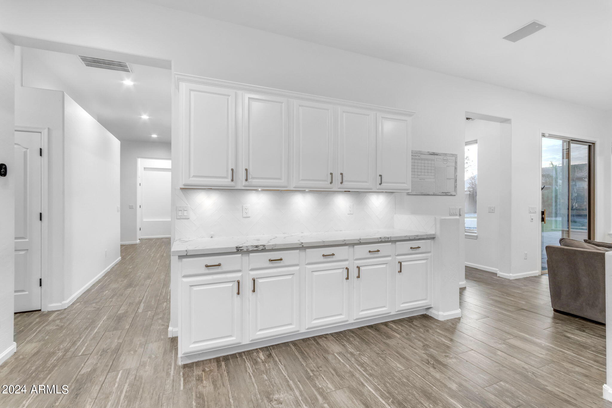 2442 E RIVIERA Place