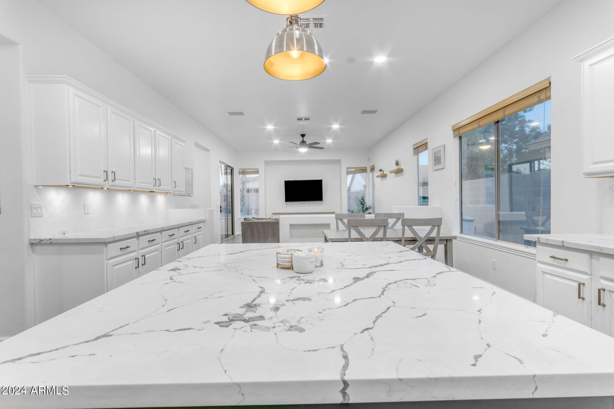 2442 E RIVIERA Place