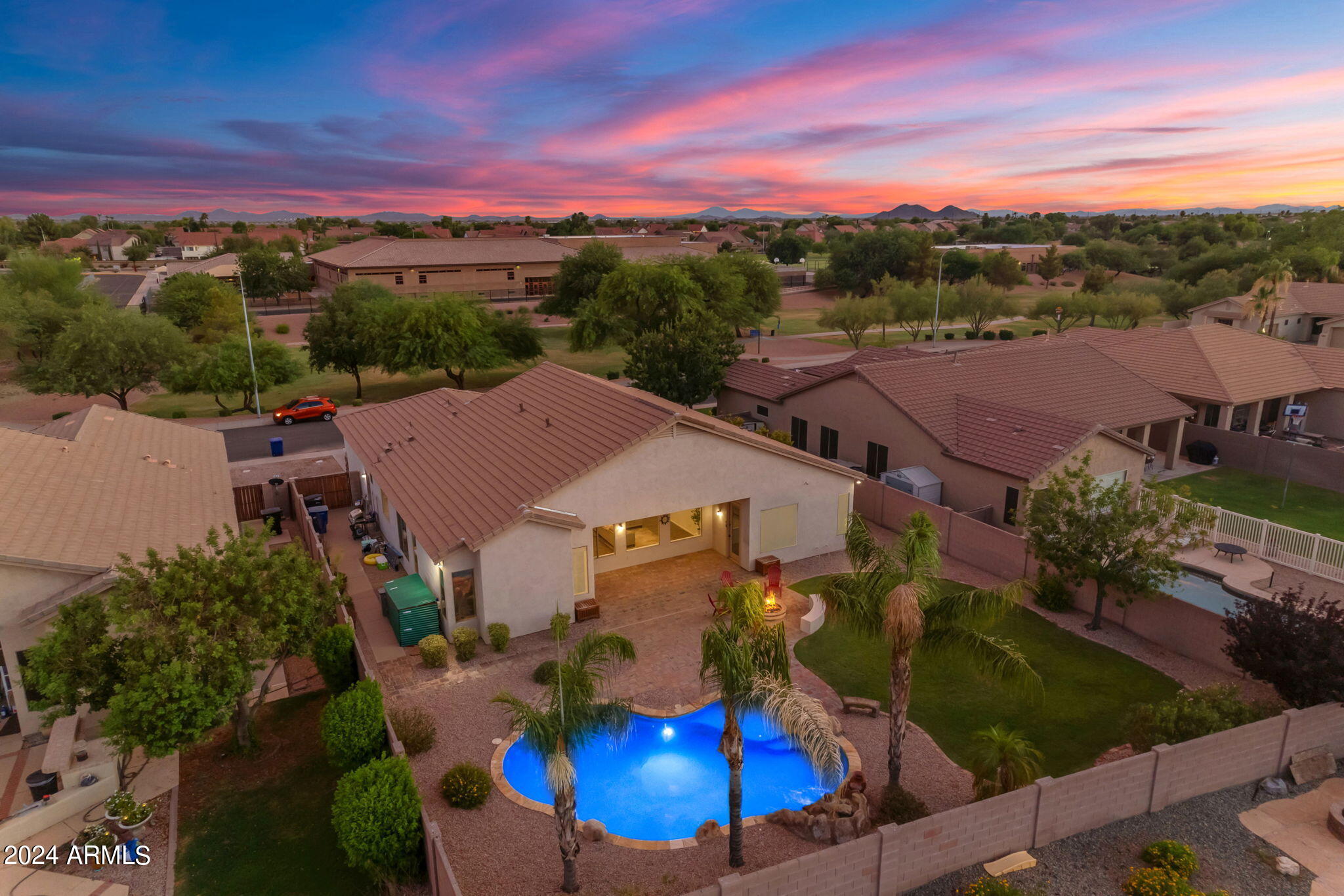 2442 E RIVIERA Place