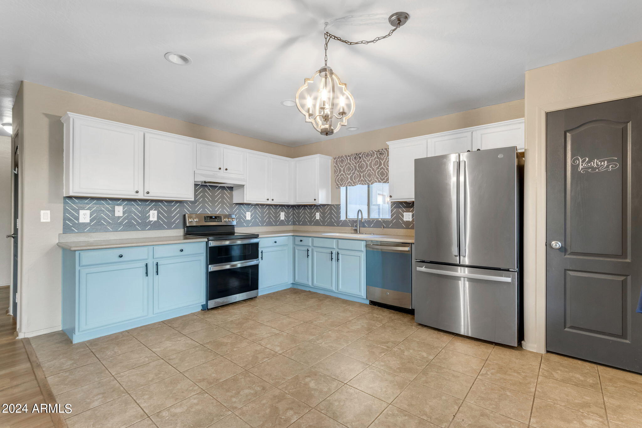 244 S 22ND Street