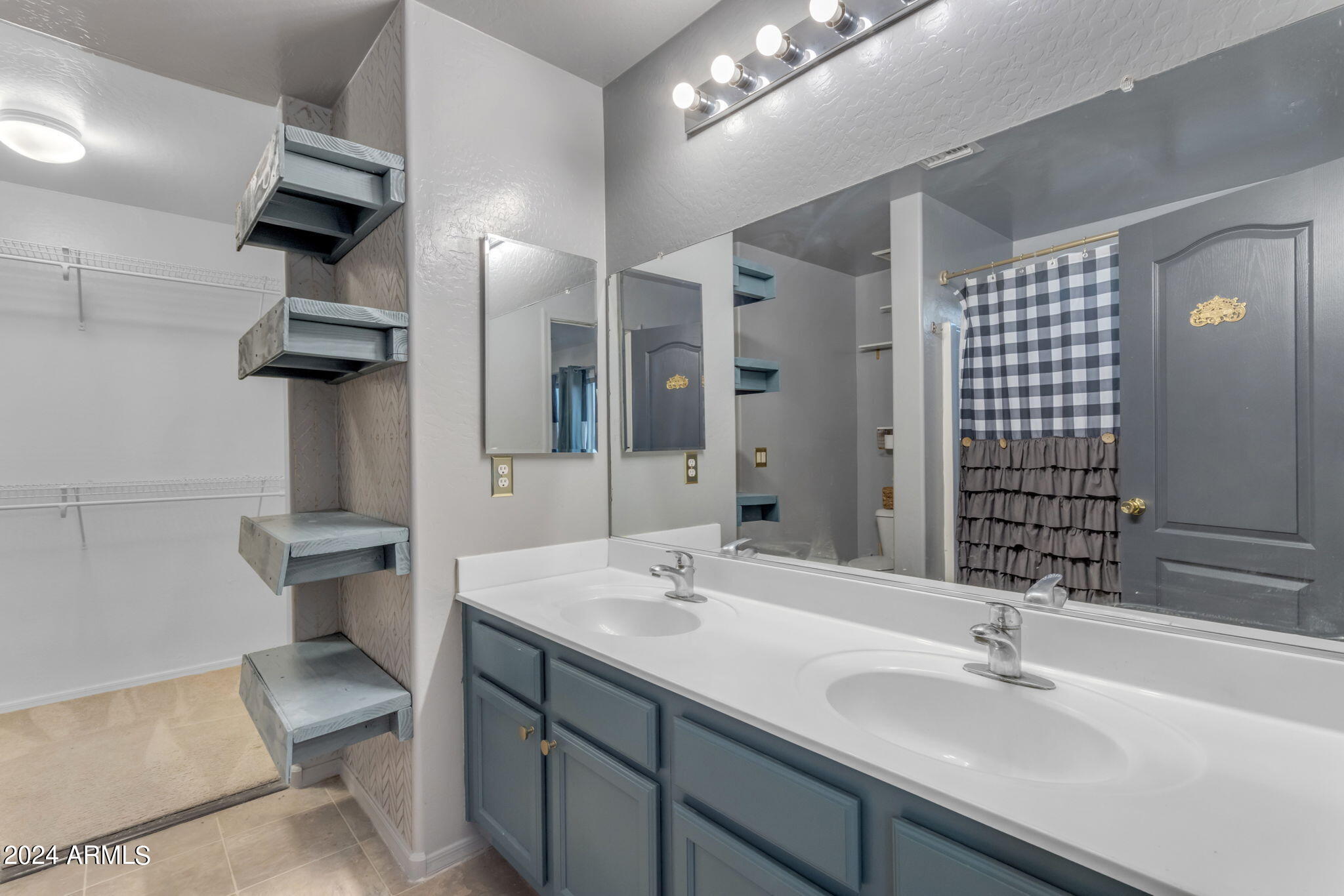 244 S 22ND Street