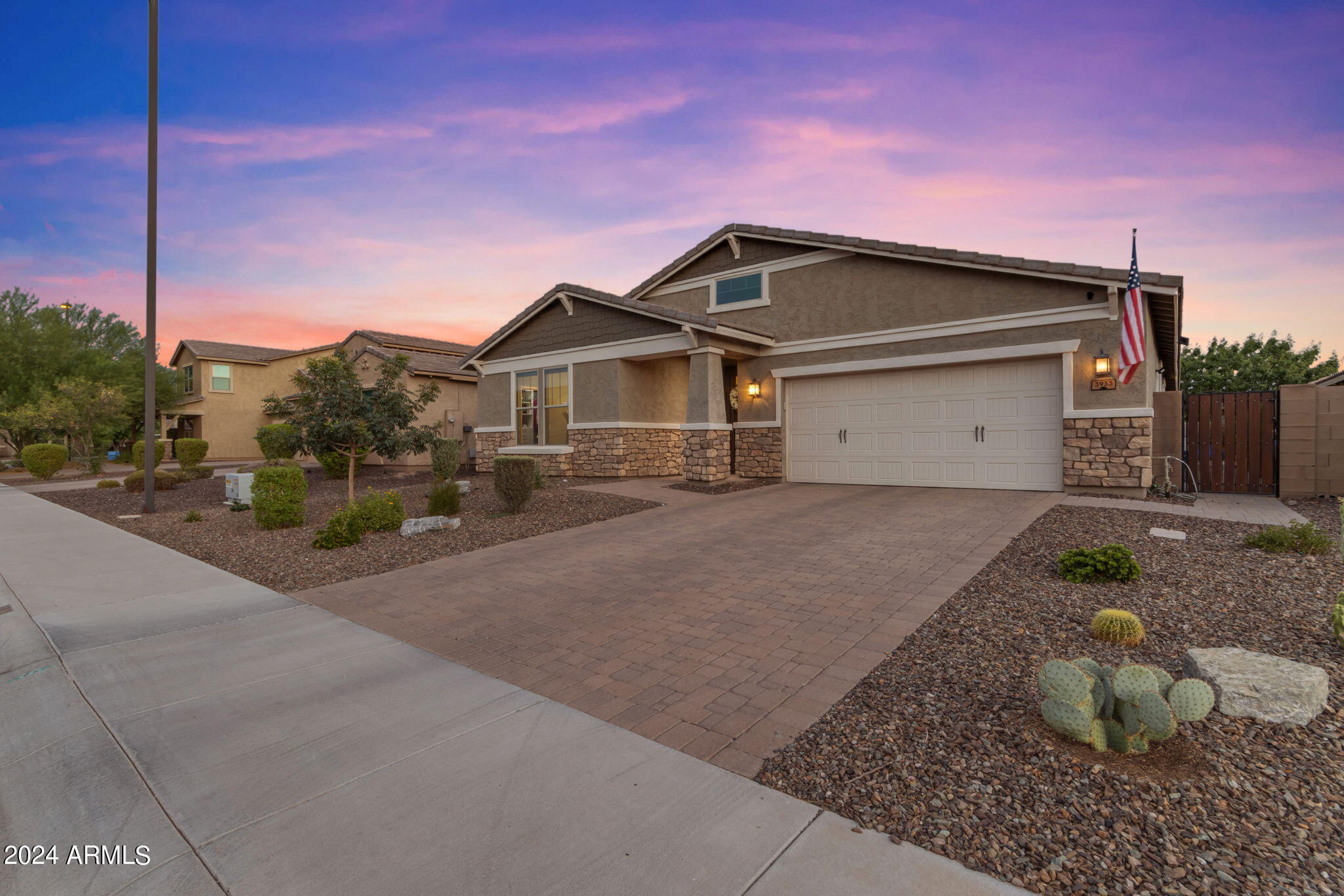 3933 E STRAWBERRY Drive