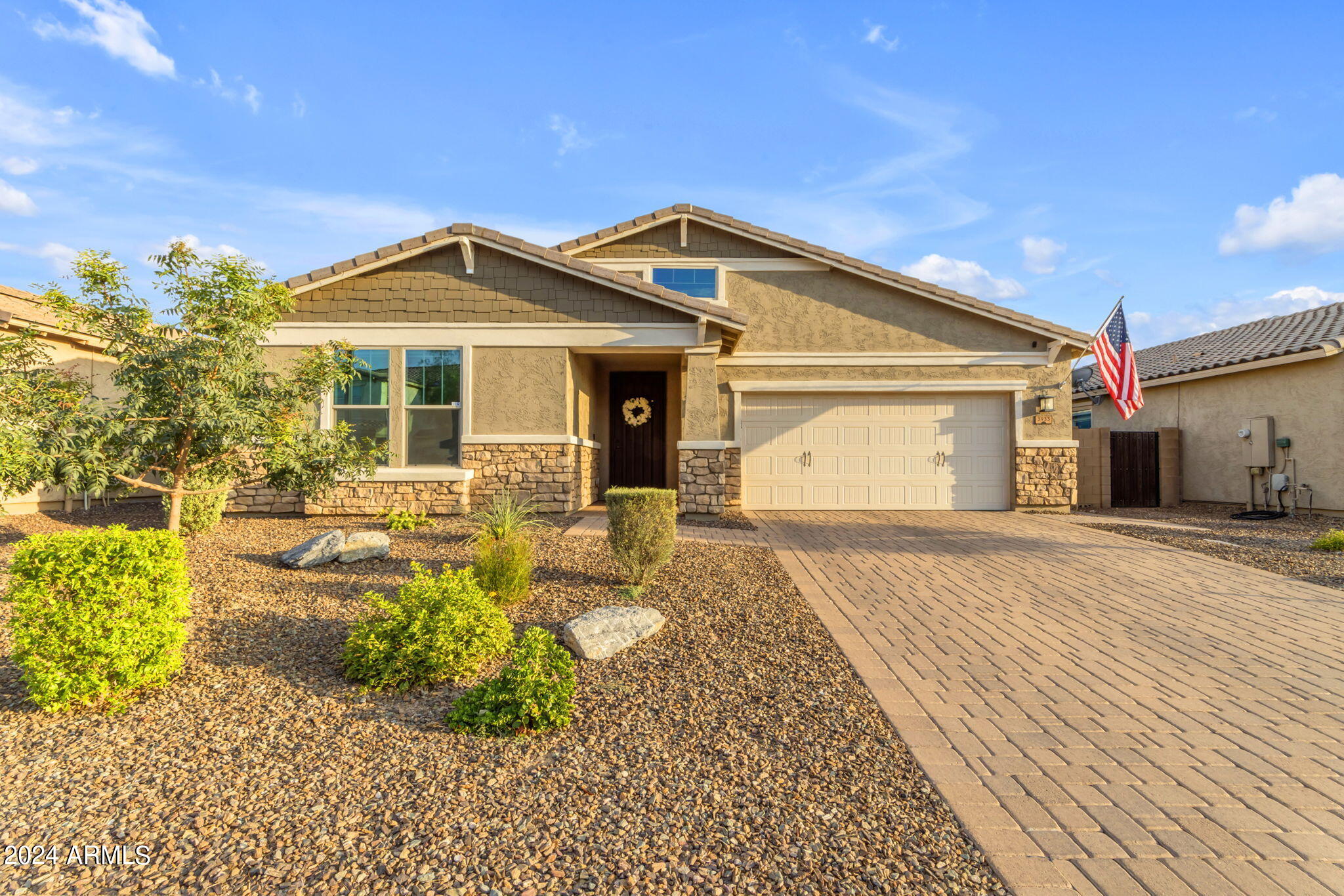 3933 E STRAWBERRY Drive