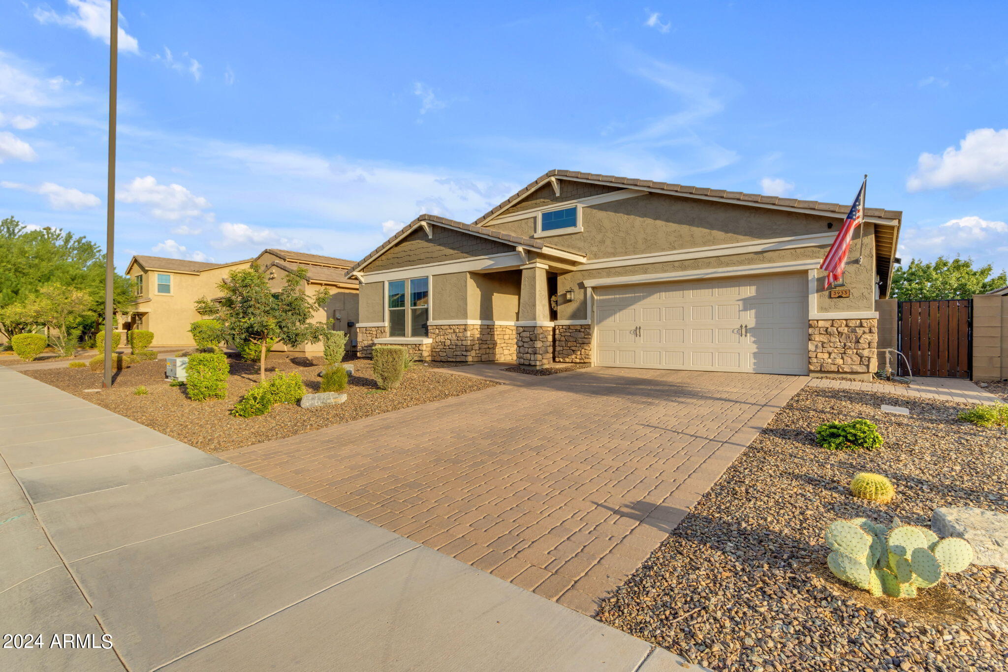 3933 E STRAWBERRY Drive