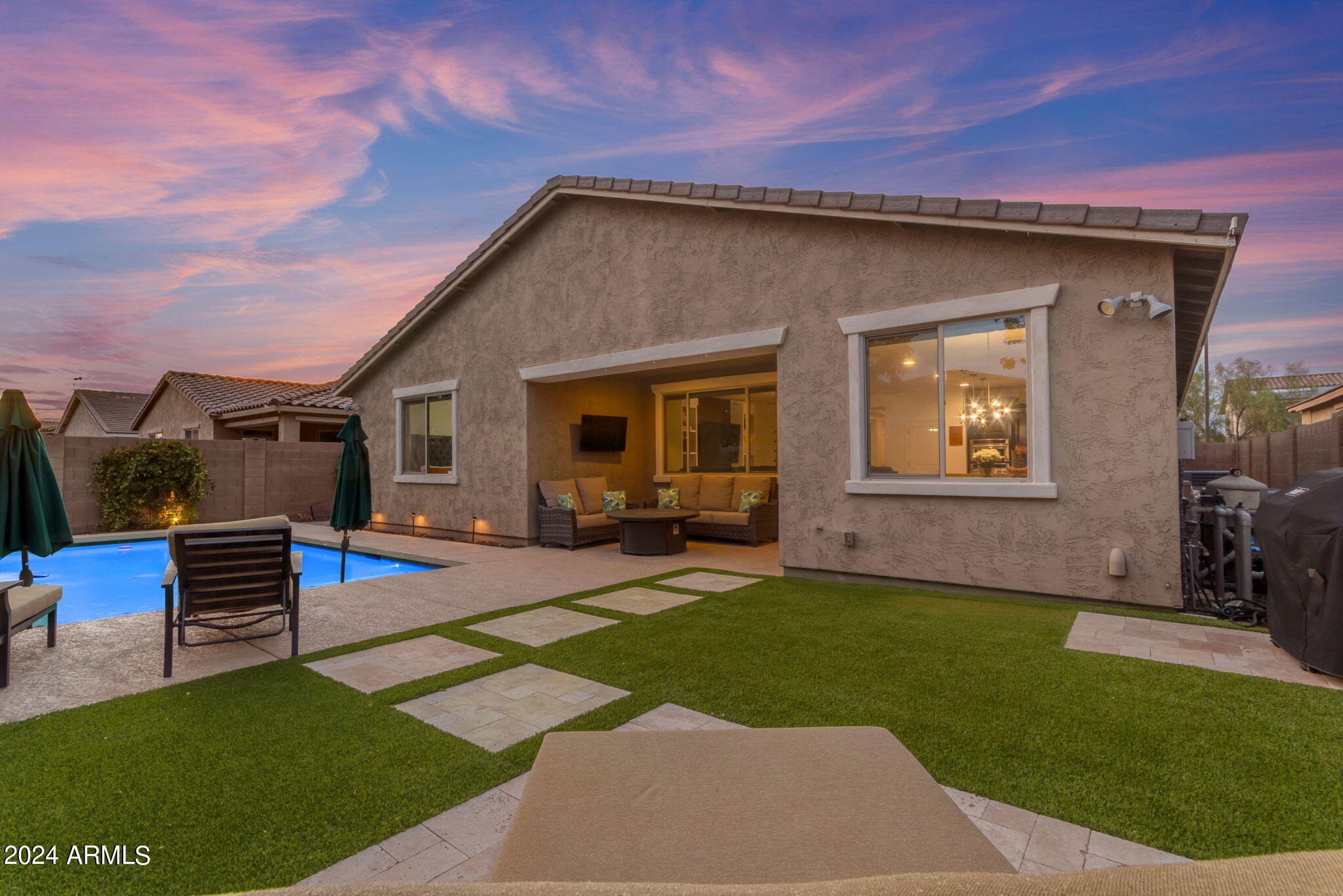 3933 E STRAWBERRY Drive
