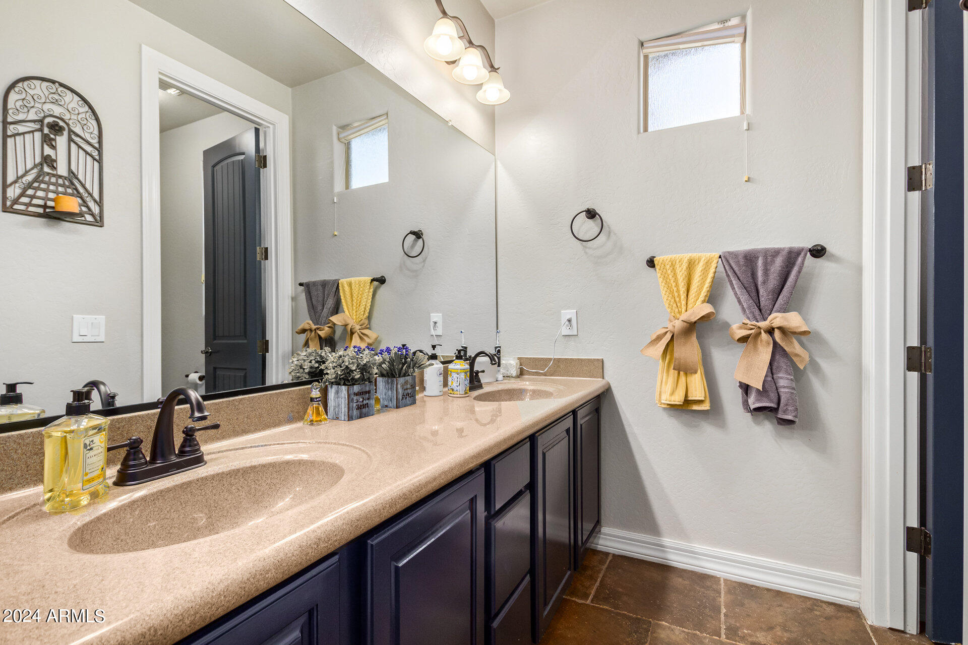 3159 E COCONINO Drive