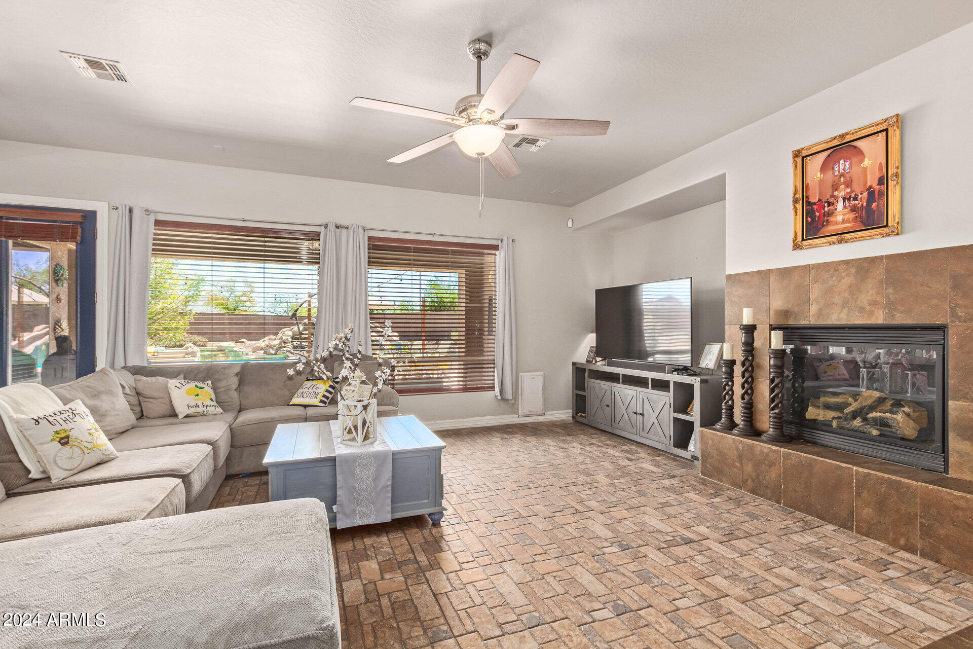 3159 E COCONINO Drive