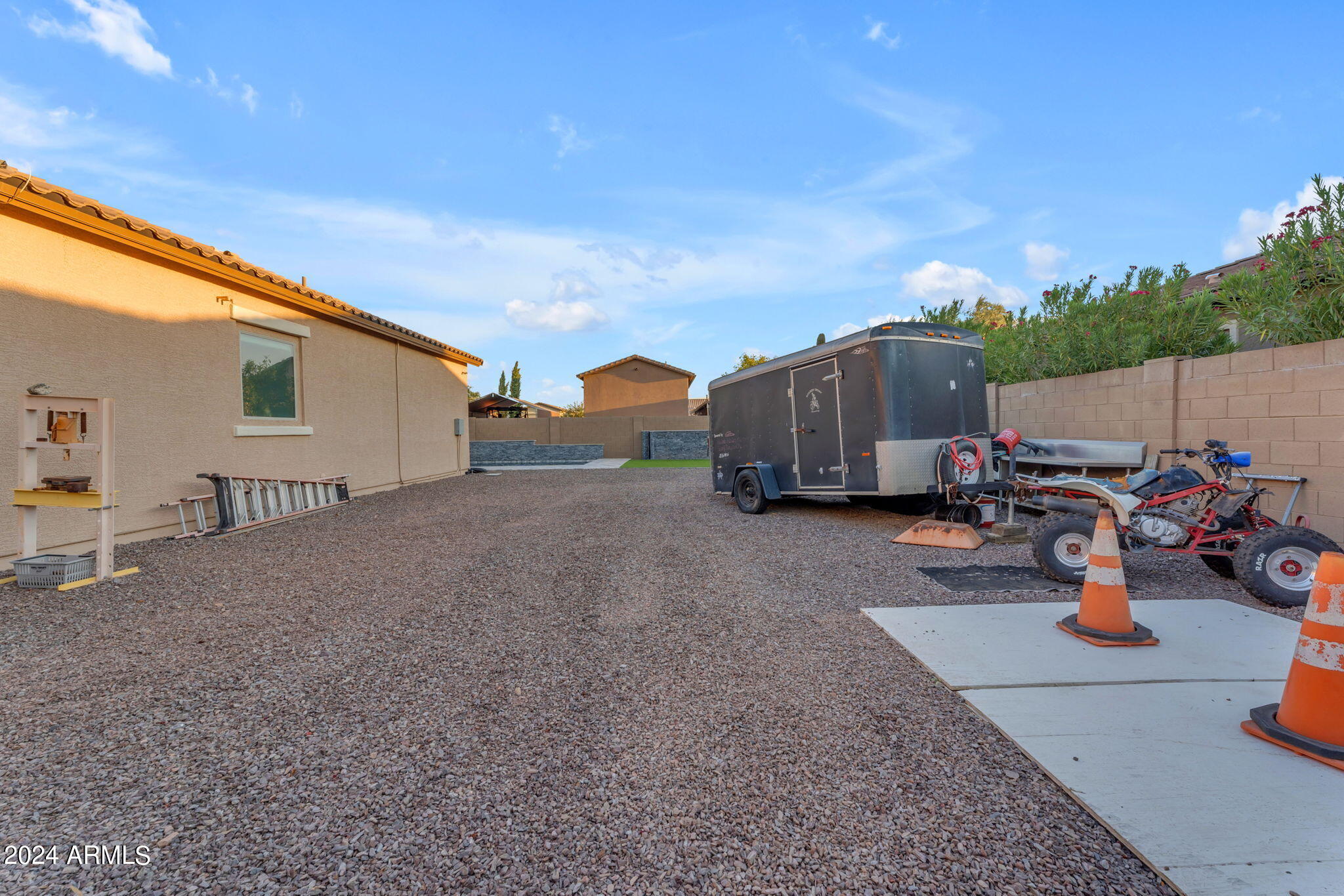 21957 E RUSSET Road
