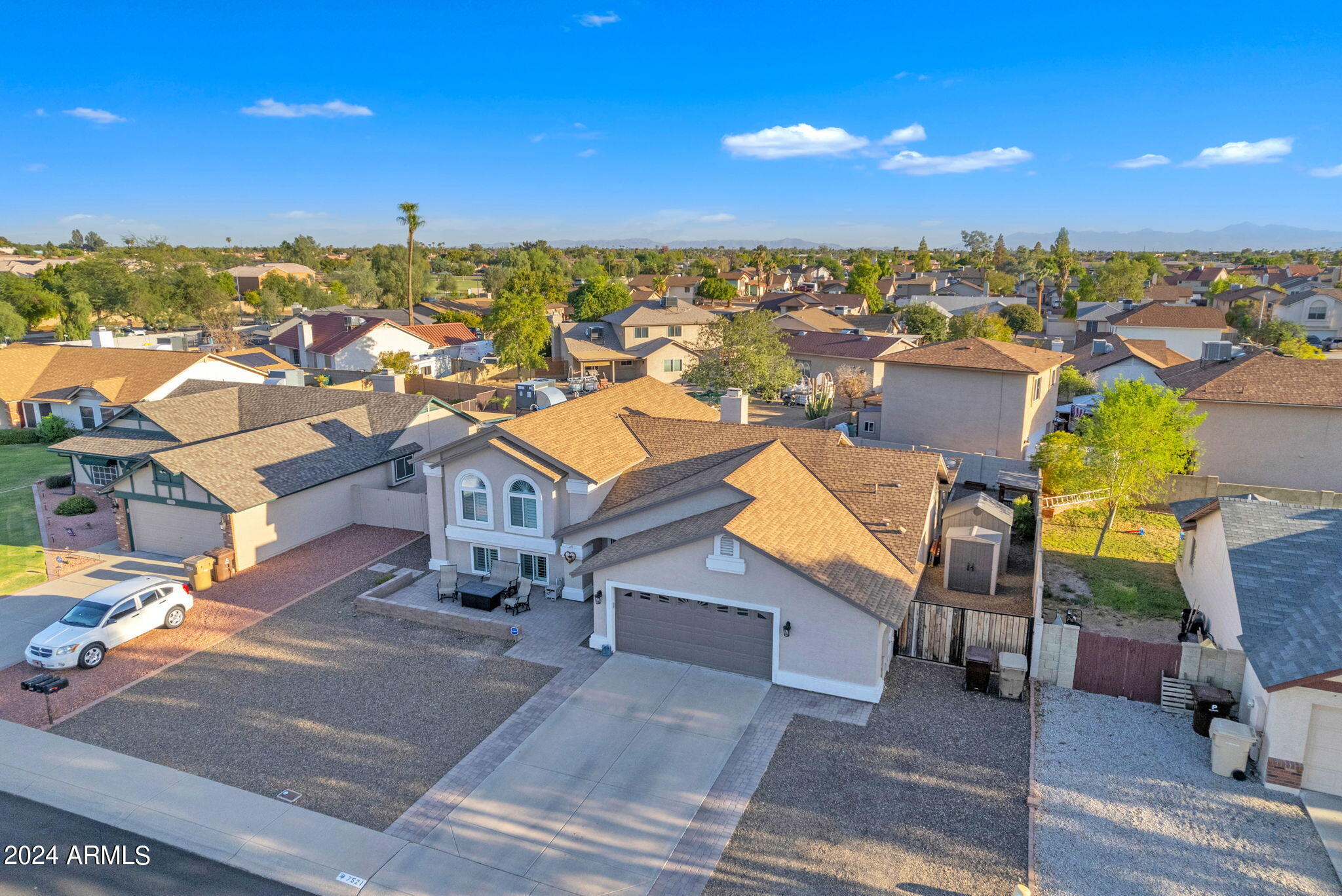 7521 W WILLOW Avenue