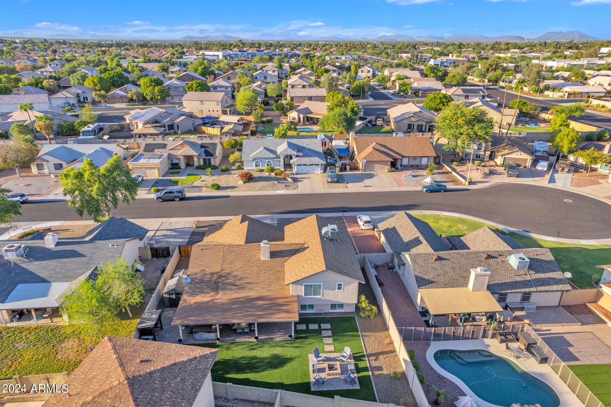 7521 W WILLOW Avenue