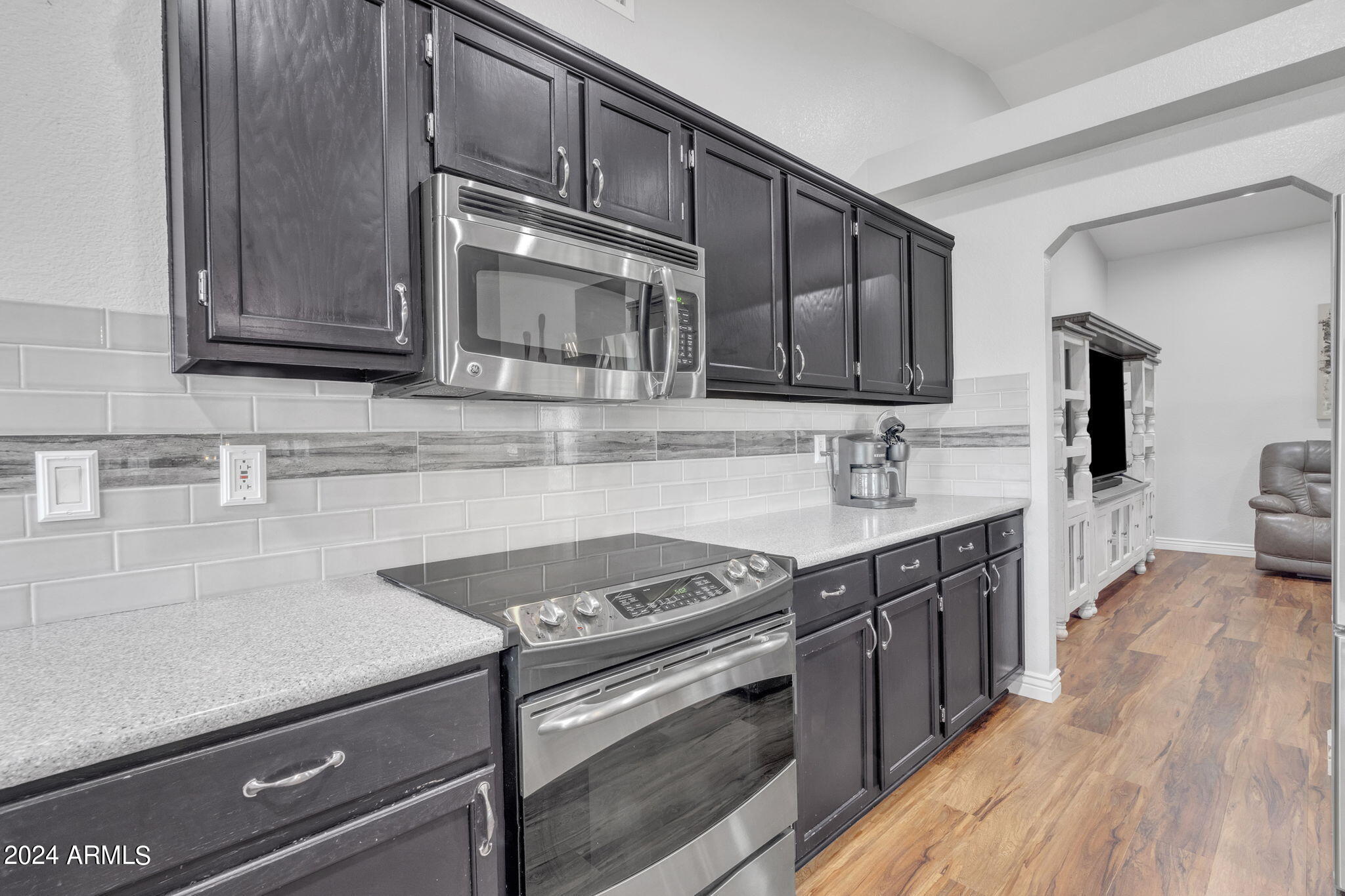 7521 W WILLOW Avenue