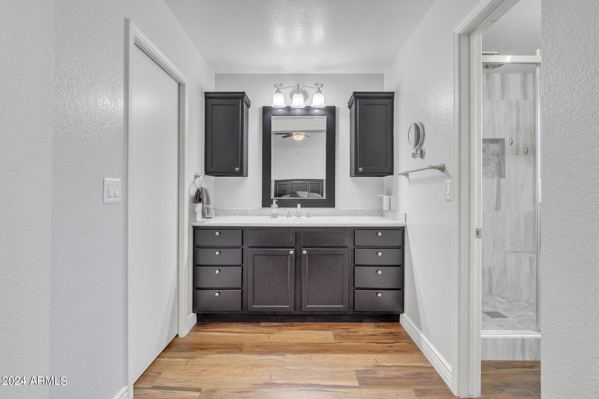 7521 W WILLOW Avenue