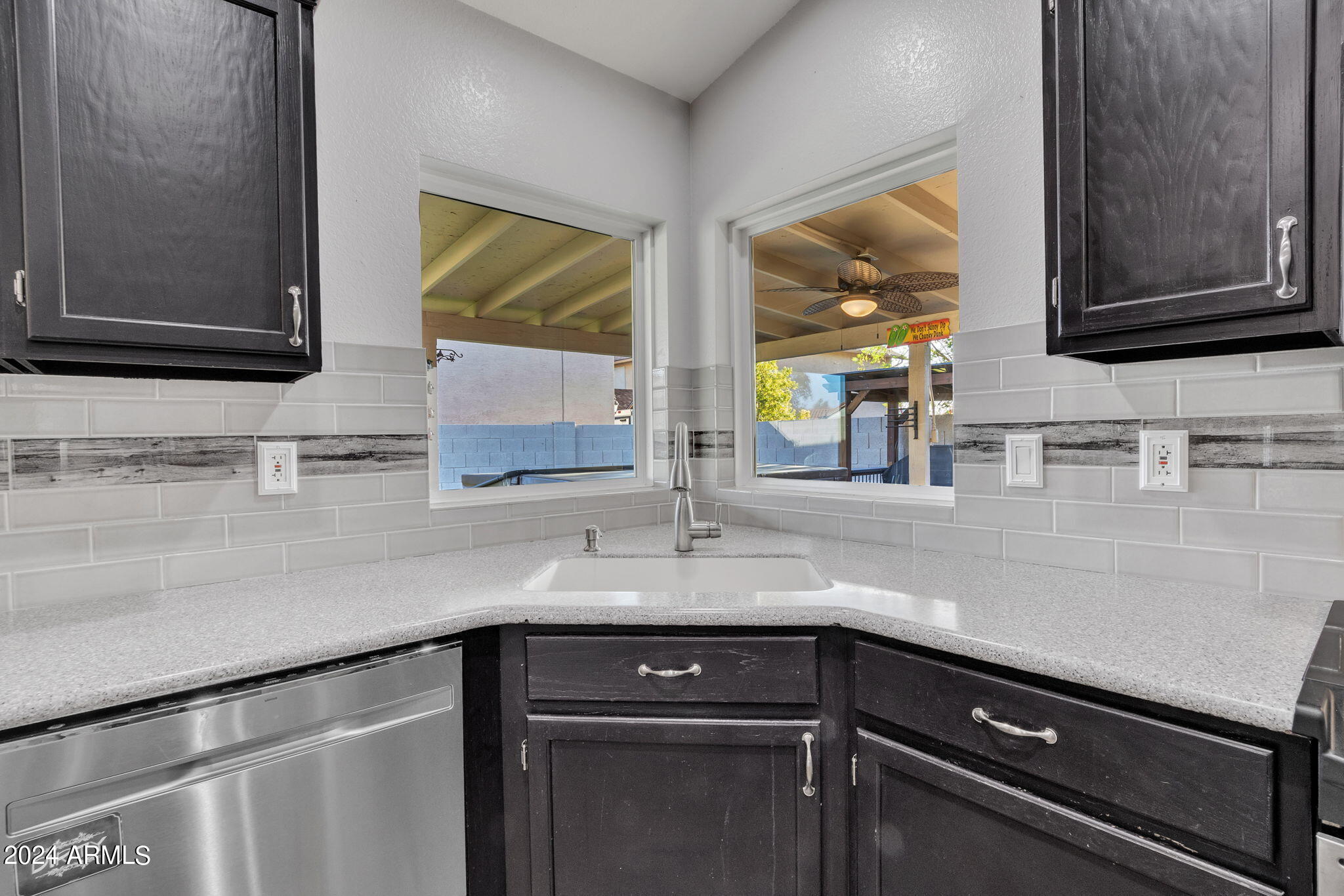 7521 W WILLOW Avenue