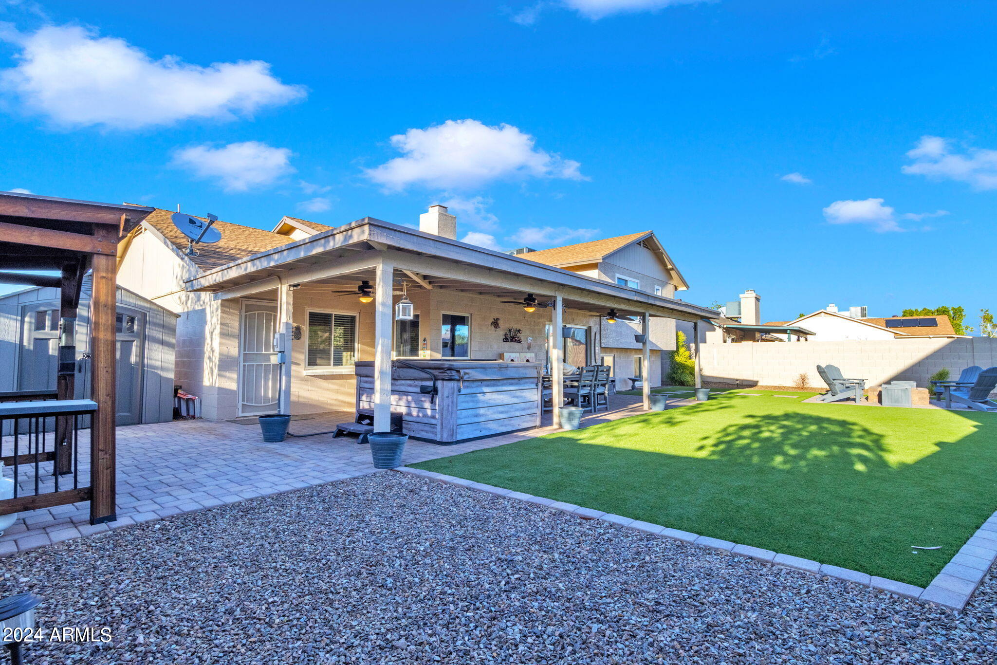 7521 W WILLOW Avenue