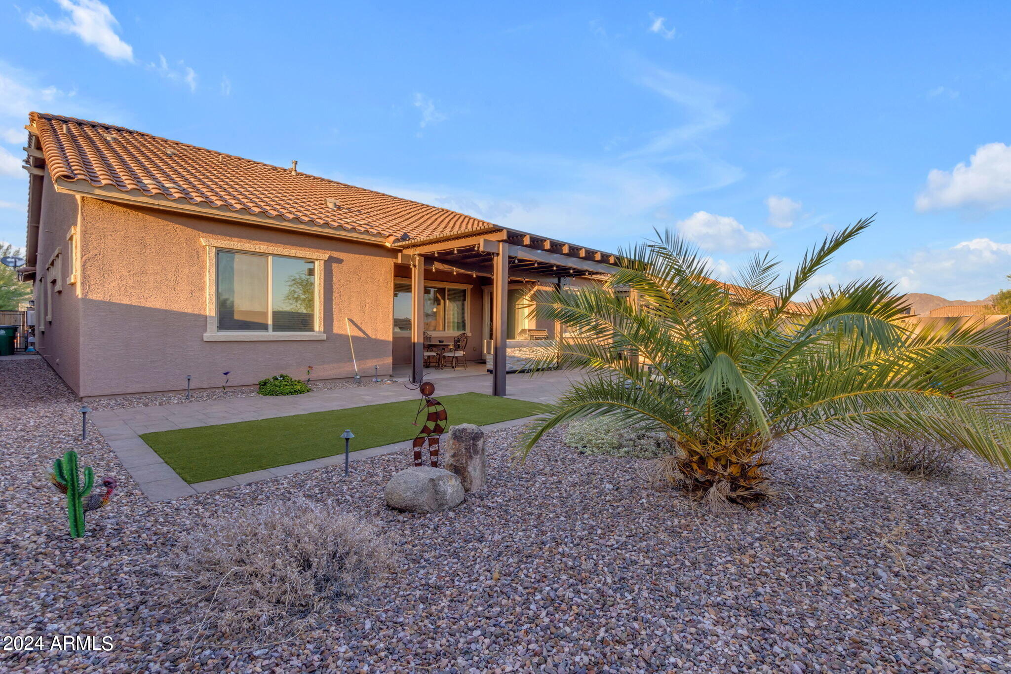 18531 W THISTLE LANDING Drive