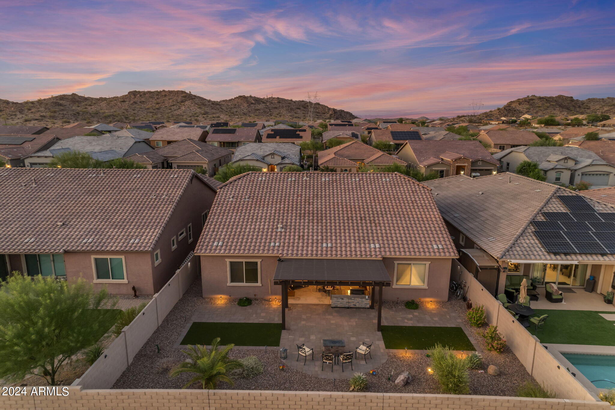 18531 W THISTLE LANDING Drive
