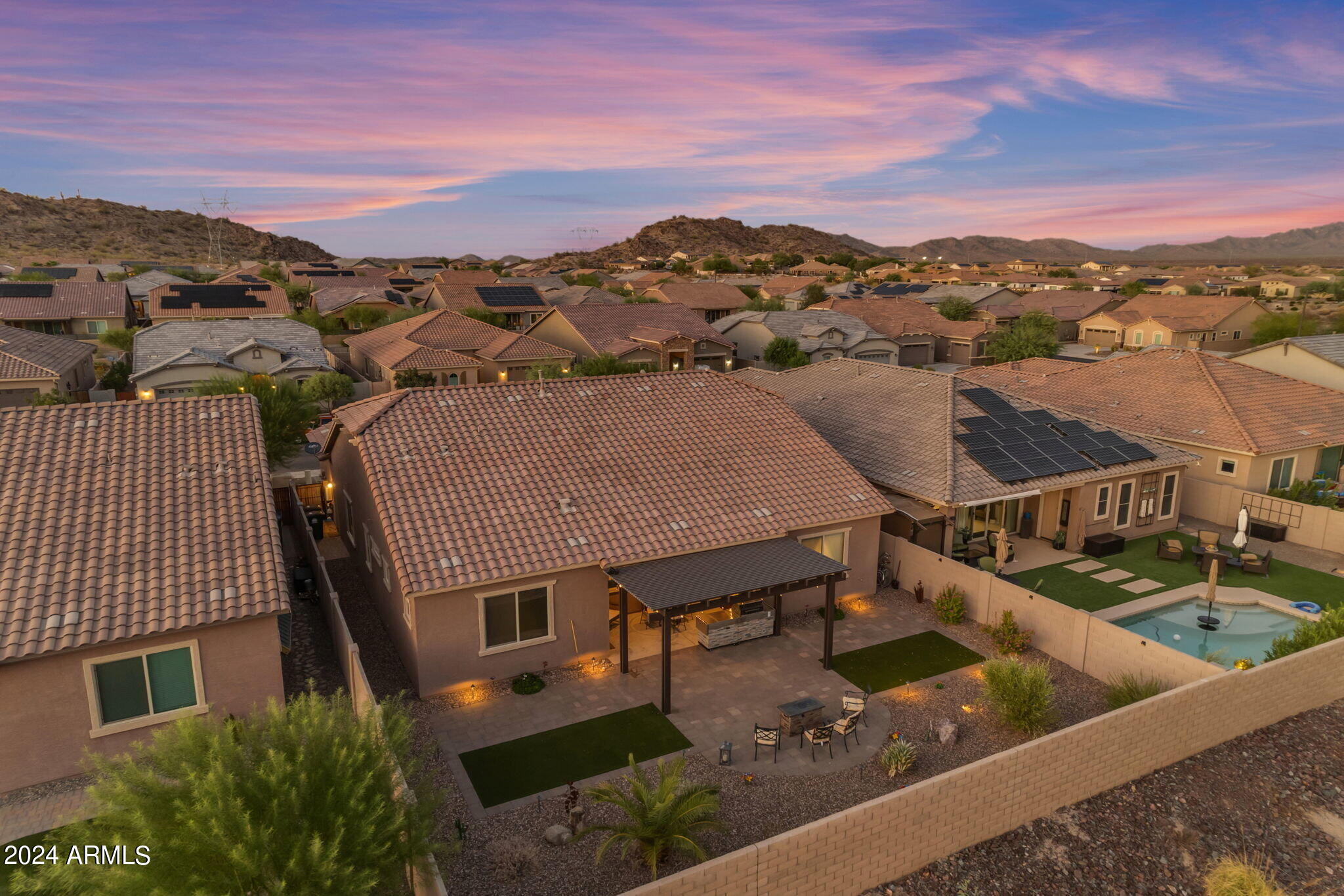 18531 W THISTLE LANDING Drive