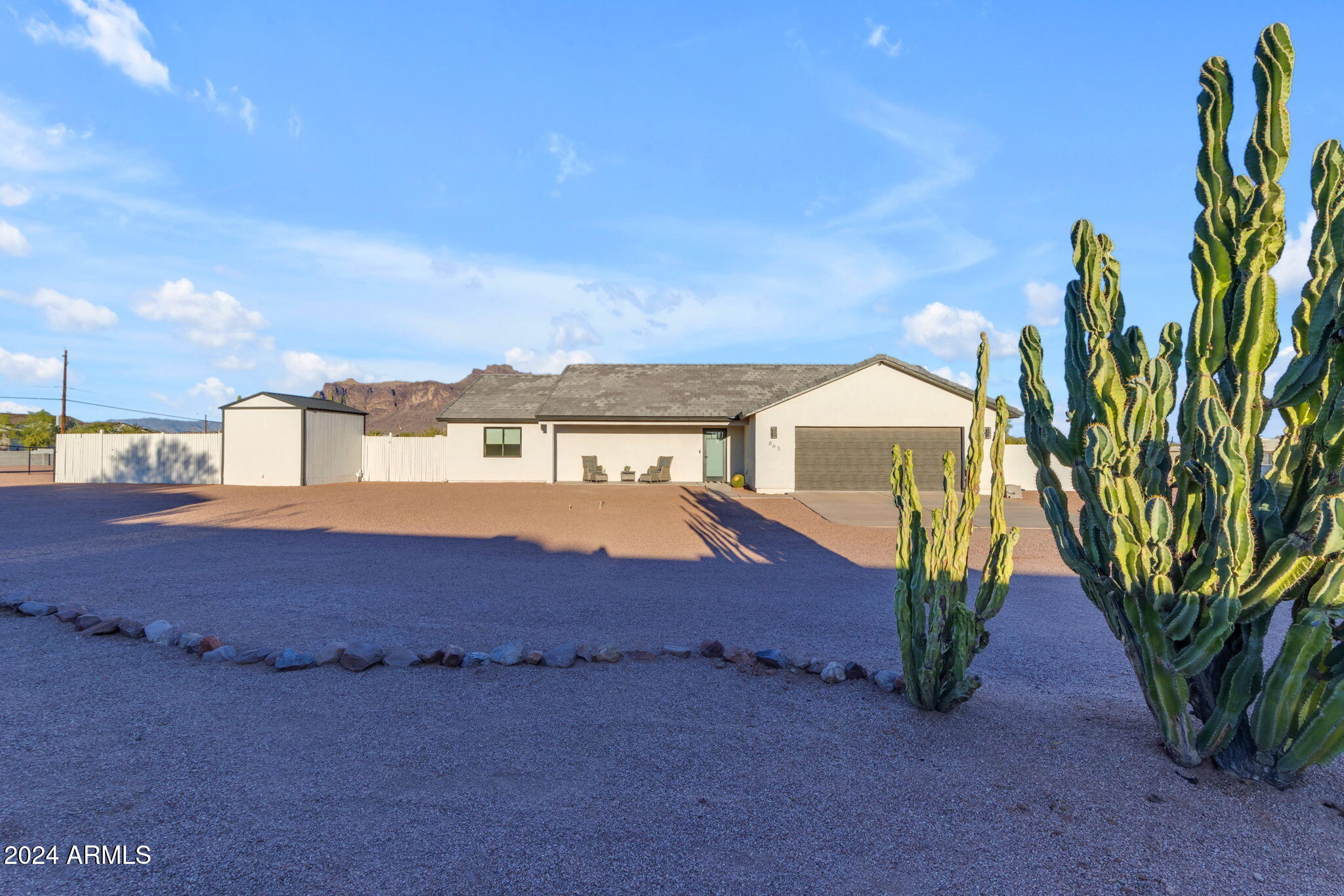 863 S STAGECOACH Road