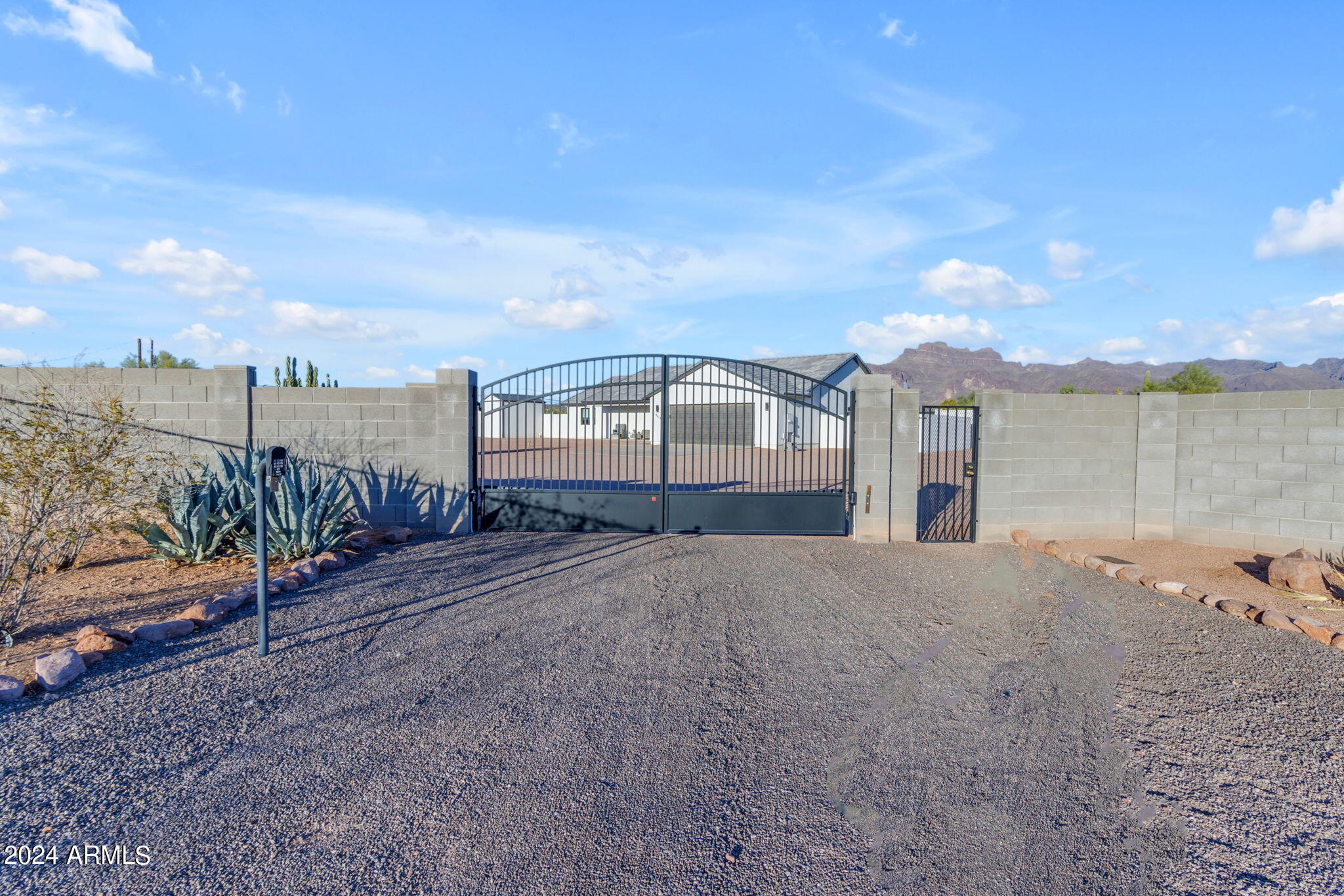 863 S STAGECOACH Road