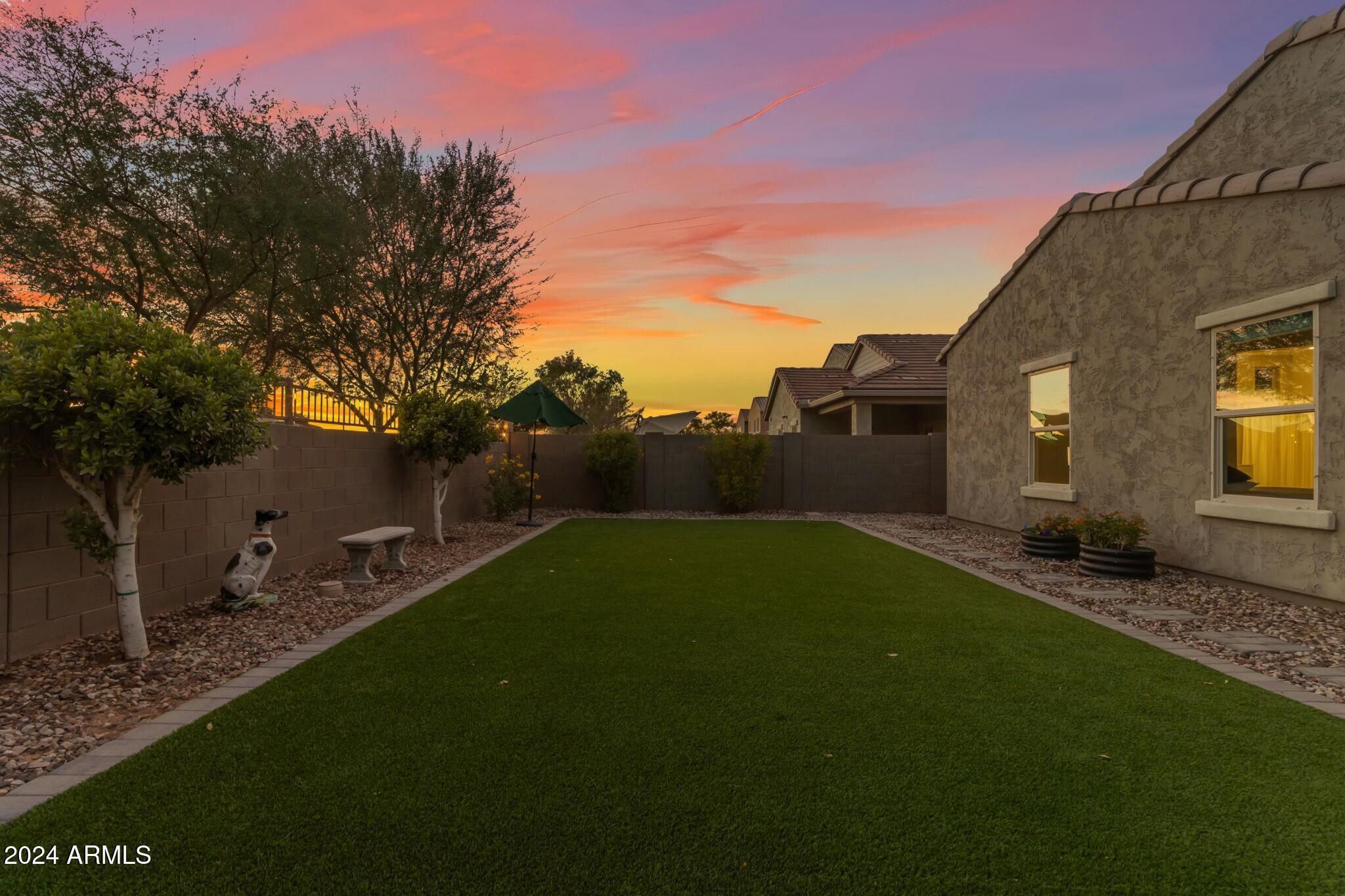 2327 E RUNAWAY BAY Place