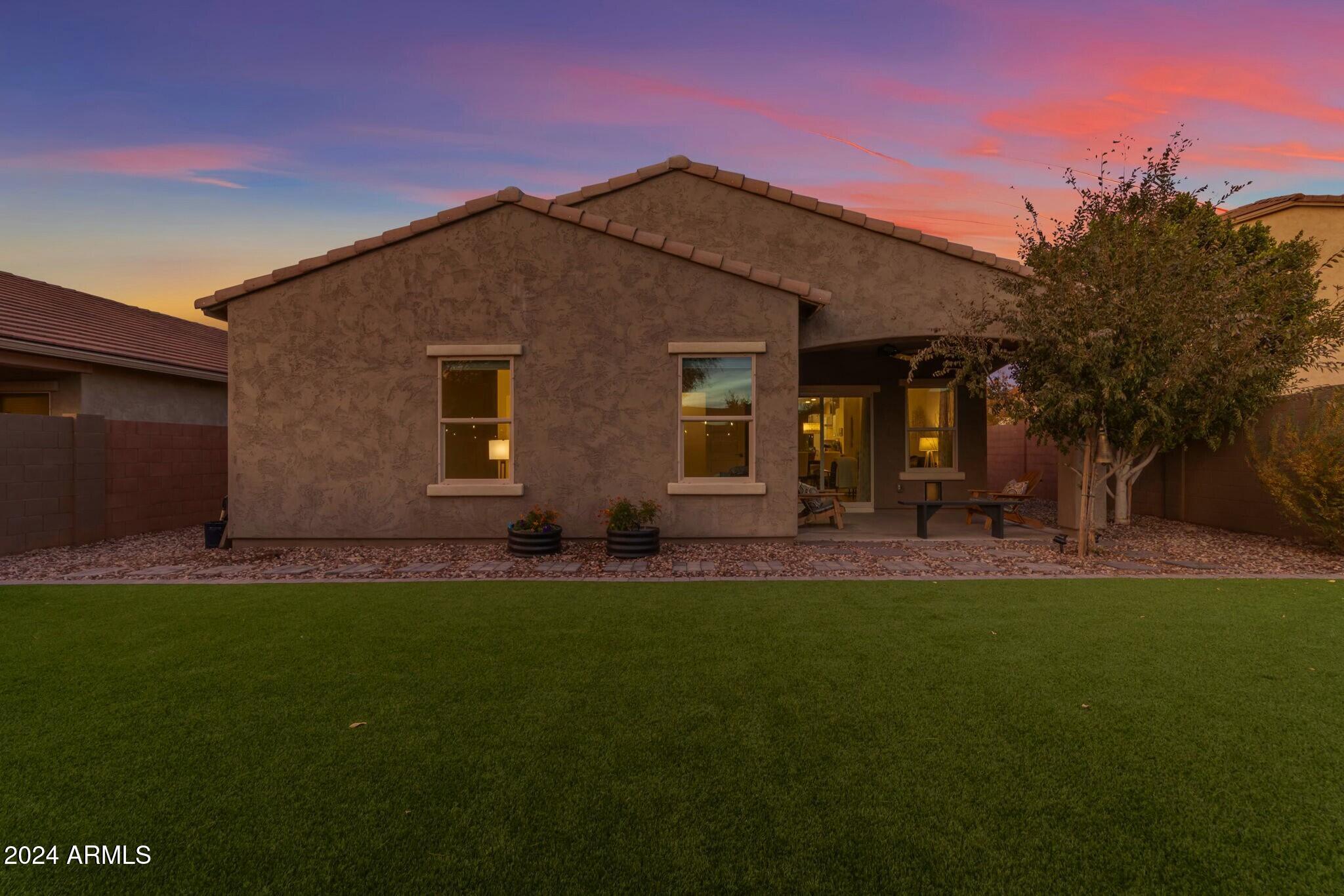 2327 E RUNAWAY BAY Place