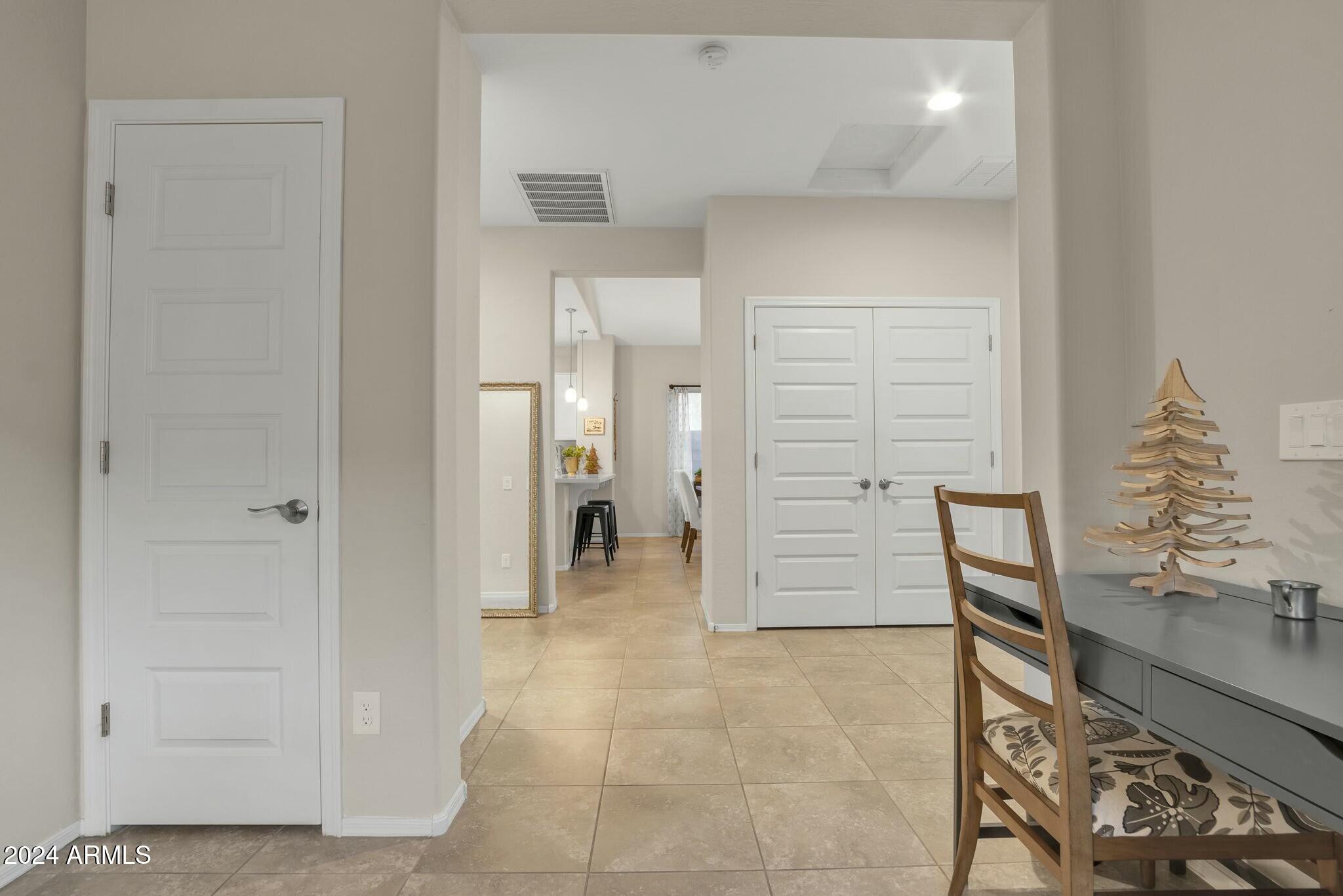 2327 E RUNAWAY BAY Place