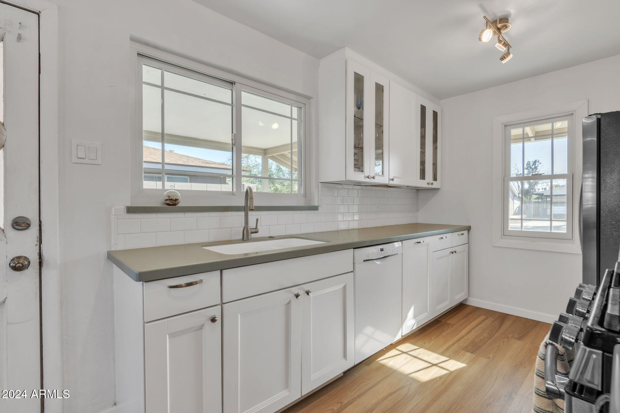 780 W MONTEREY Street