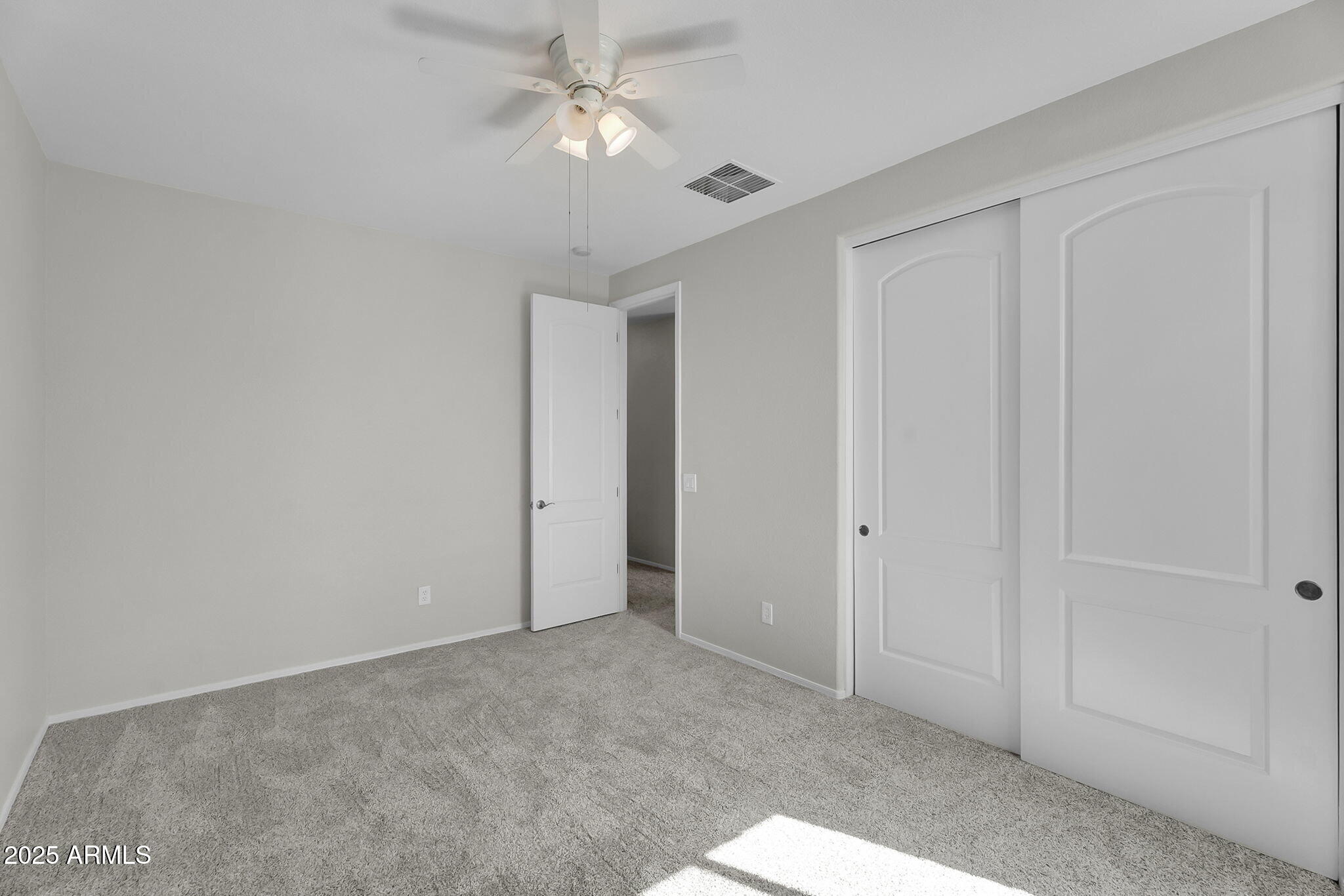 1036 E OAK Road