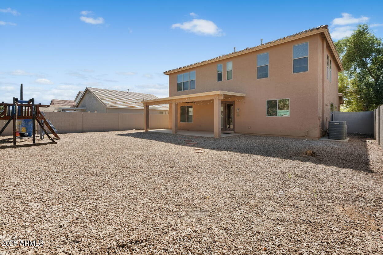 1036 E OAK Road