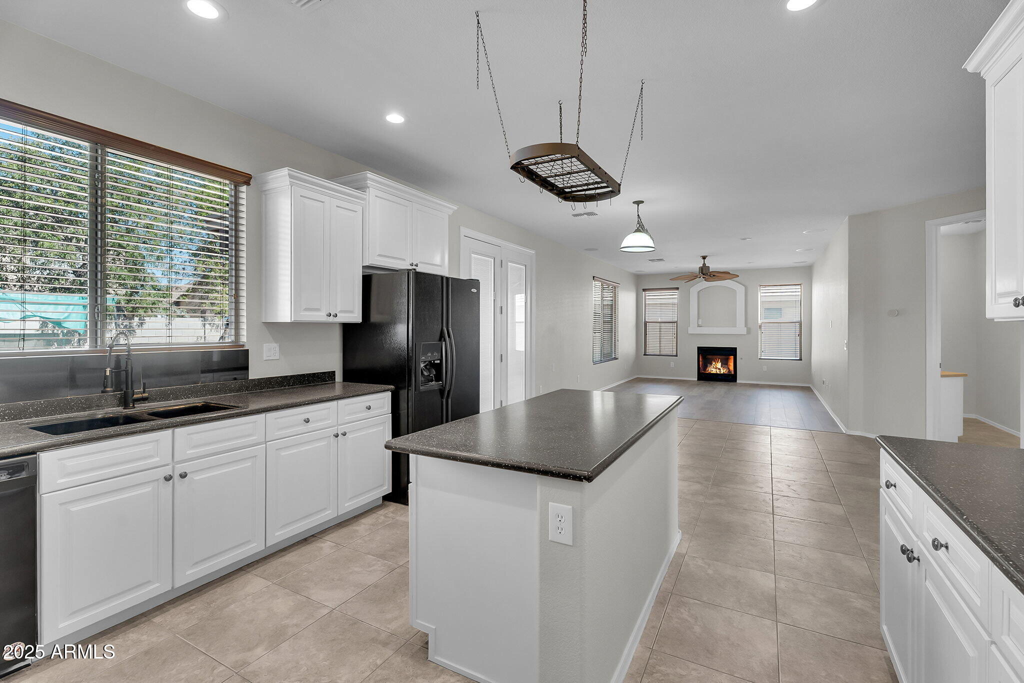 1036 E OAK Road