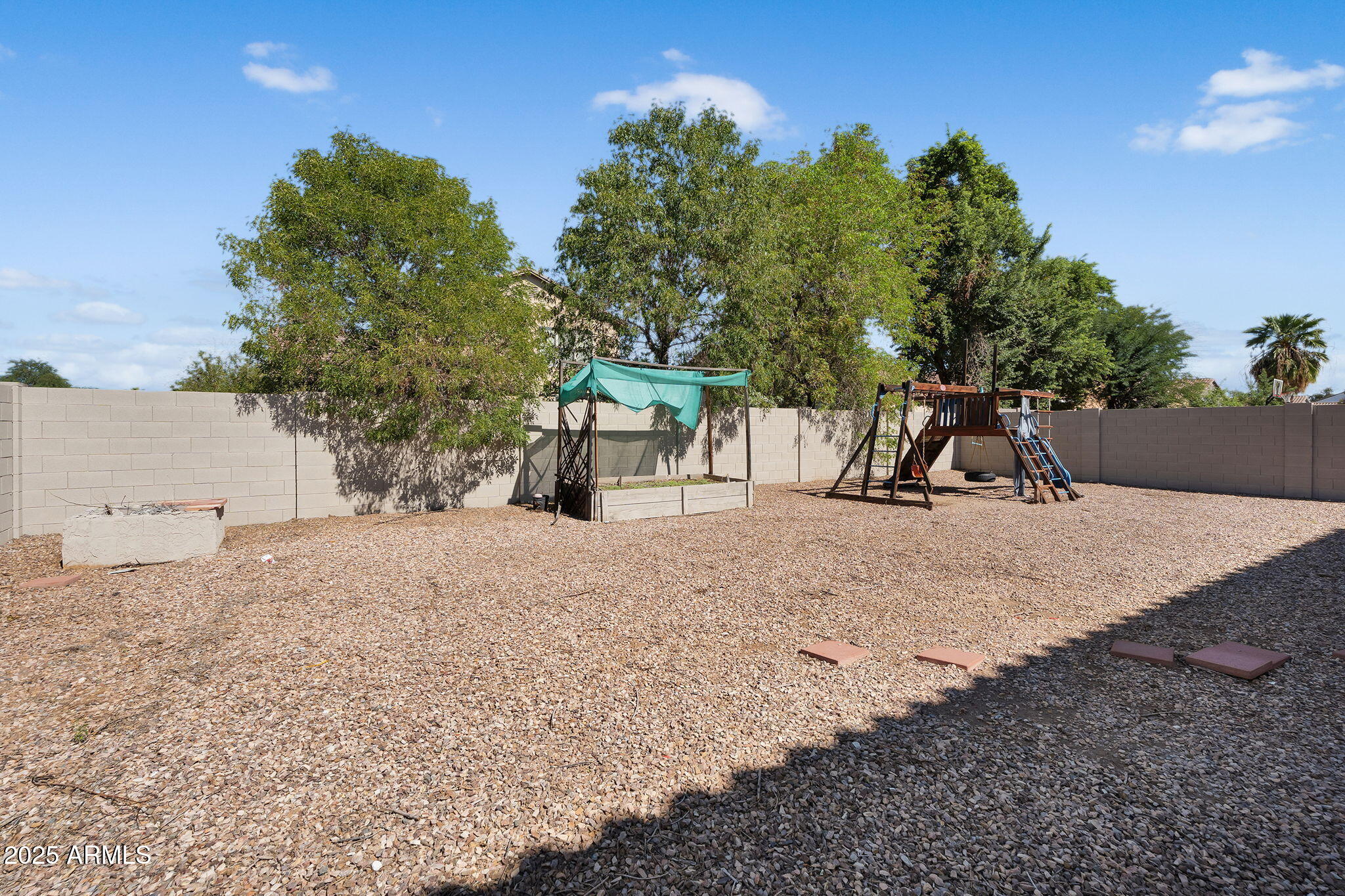 1036 E OAK Road