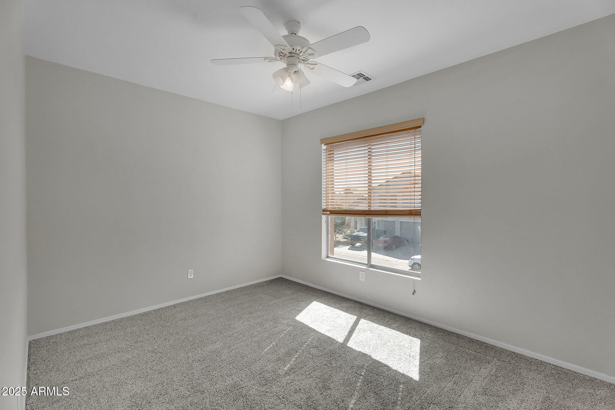 1036 E OAK Road