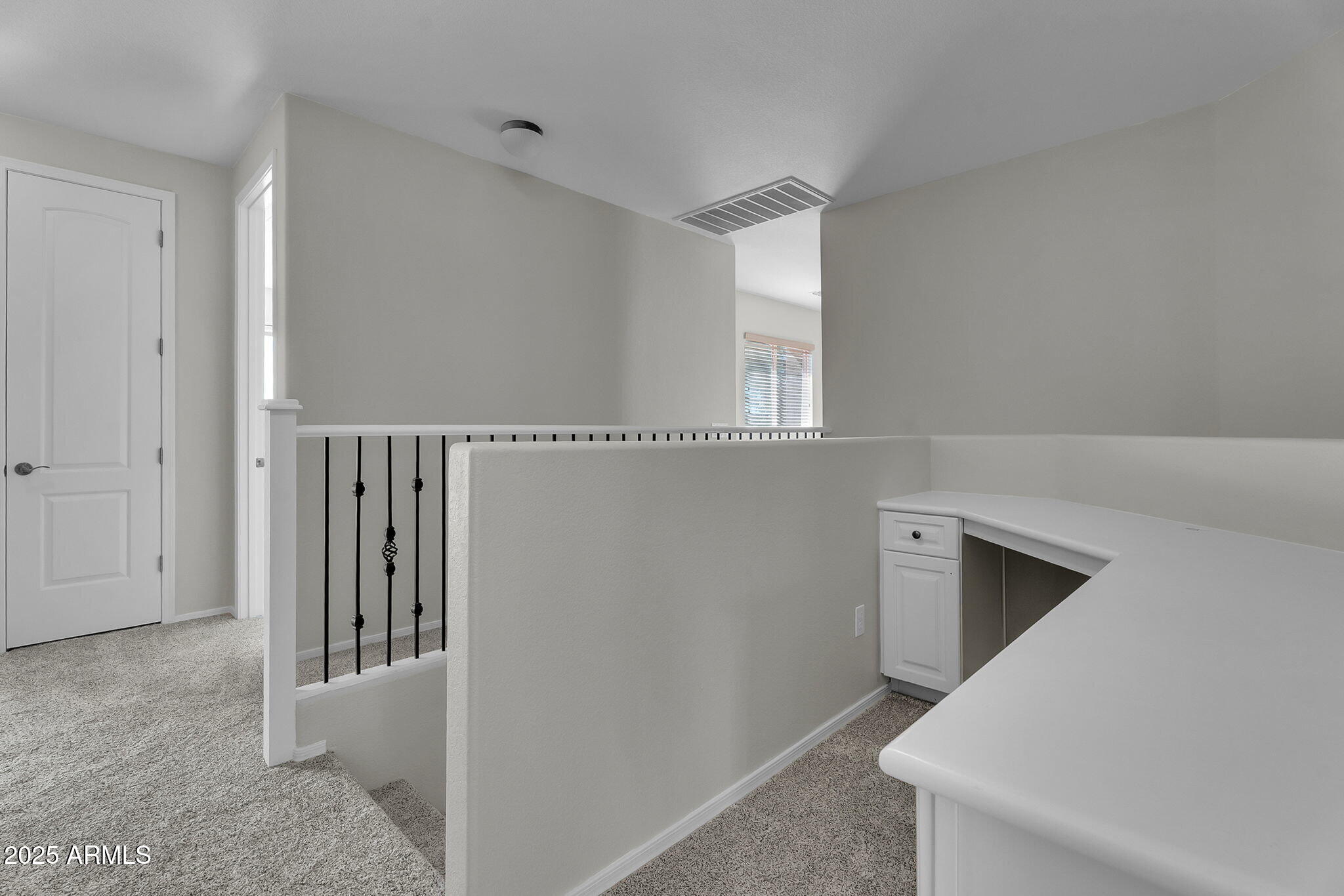 1036 E OAK Road