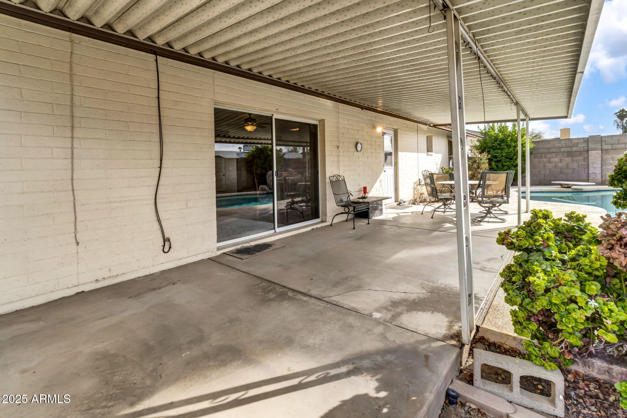 2123 E RADCLIFFE Drive