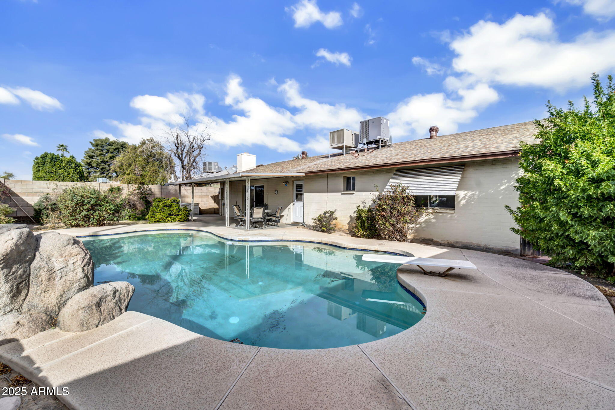 2123 E RADCLIFFE Drive