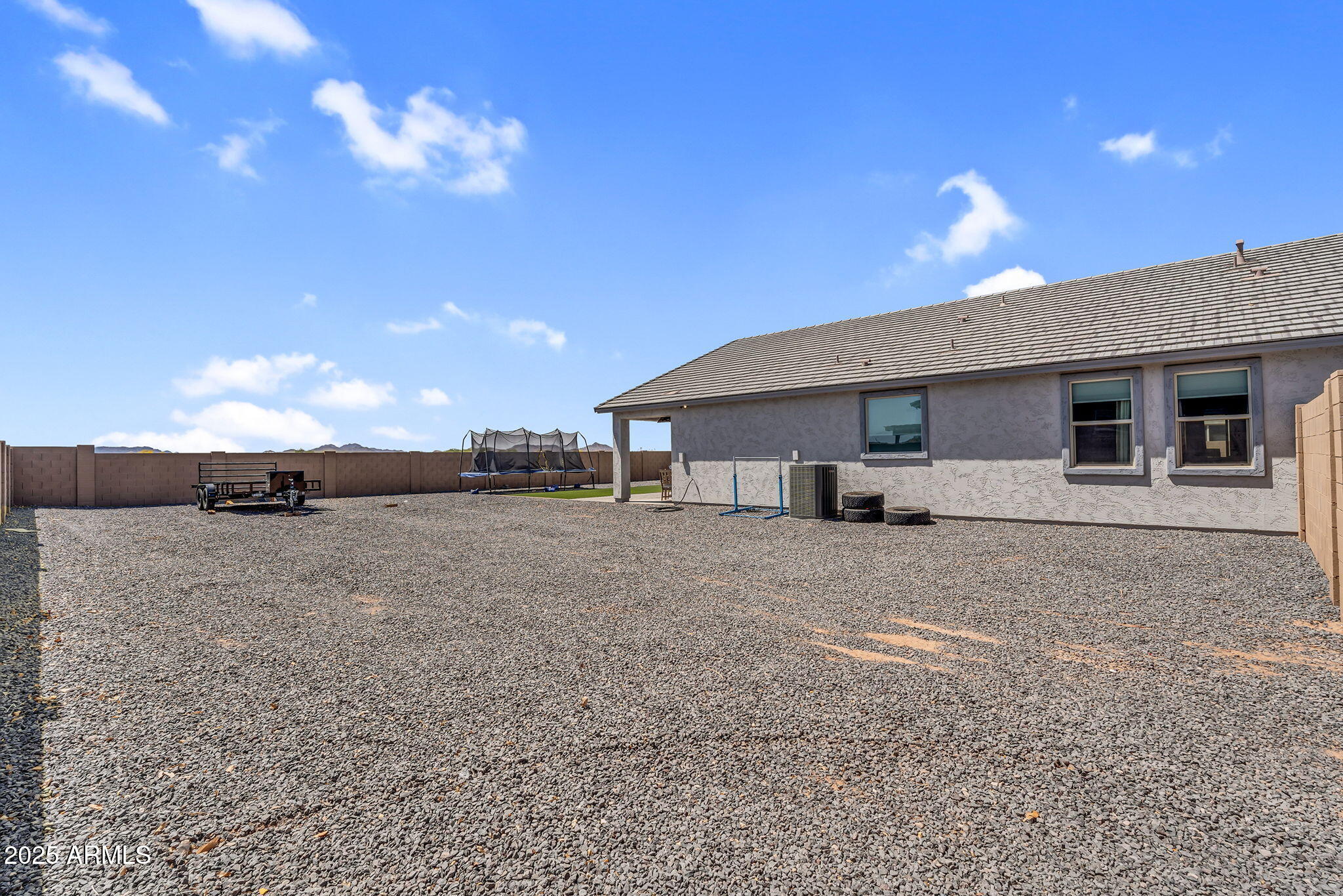 27550 N SILVERLEAF Road