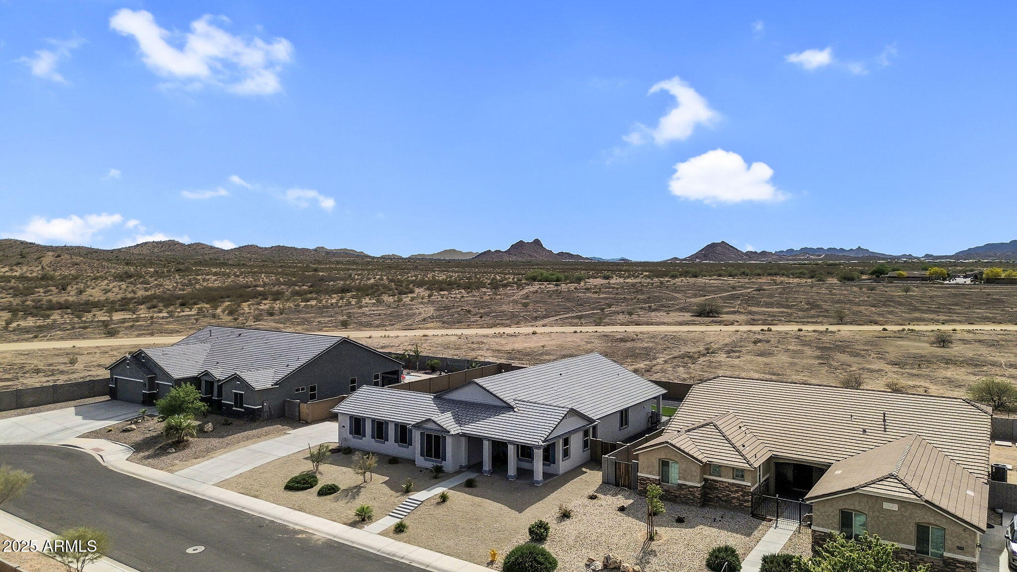 27550 N SILVERLEAF Road