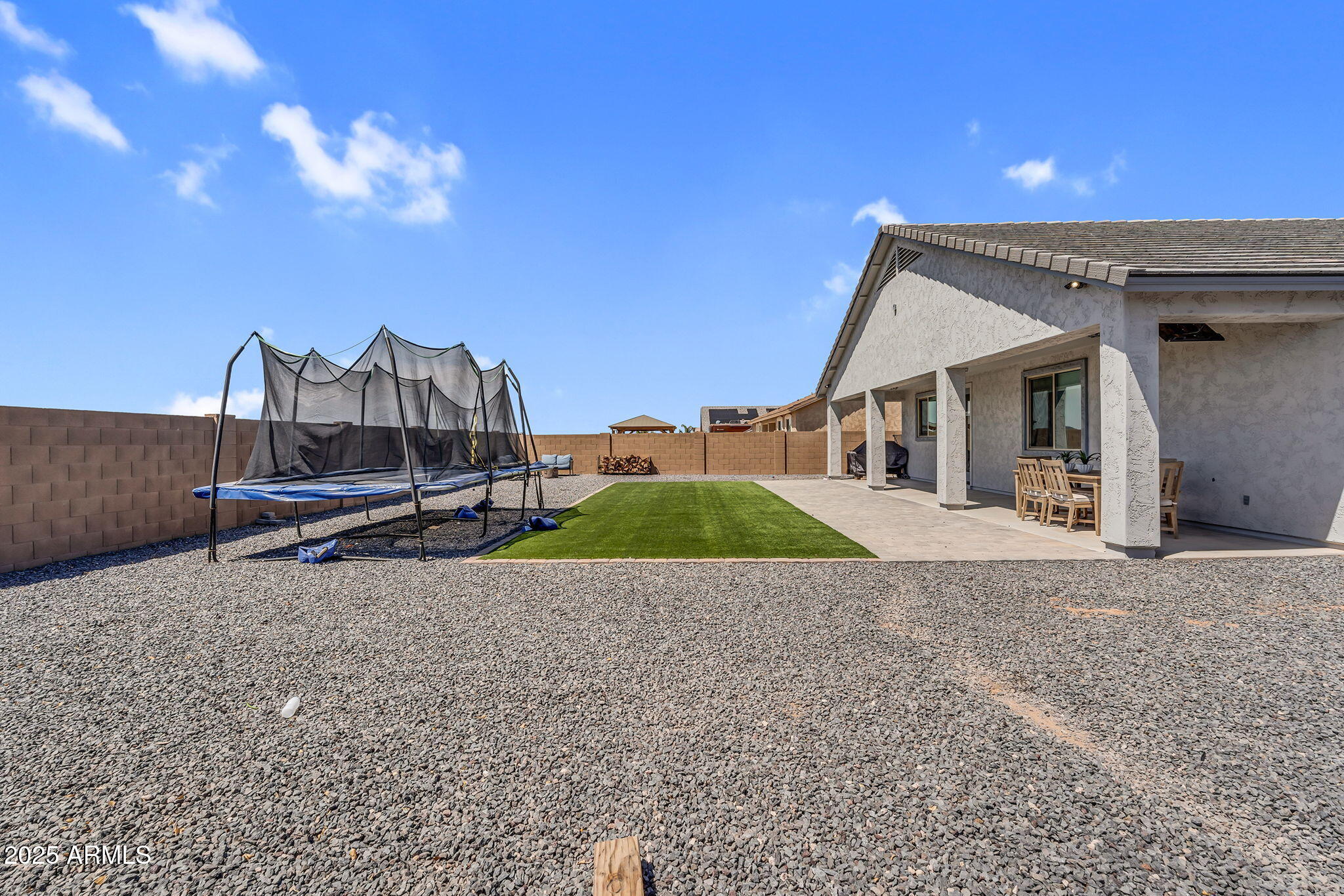 27550 N SILVERLEAF Road