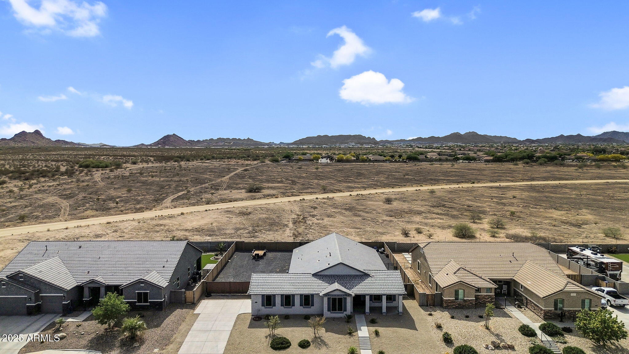 27550 N SILVERLEAF Road