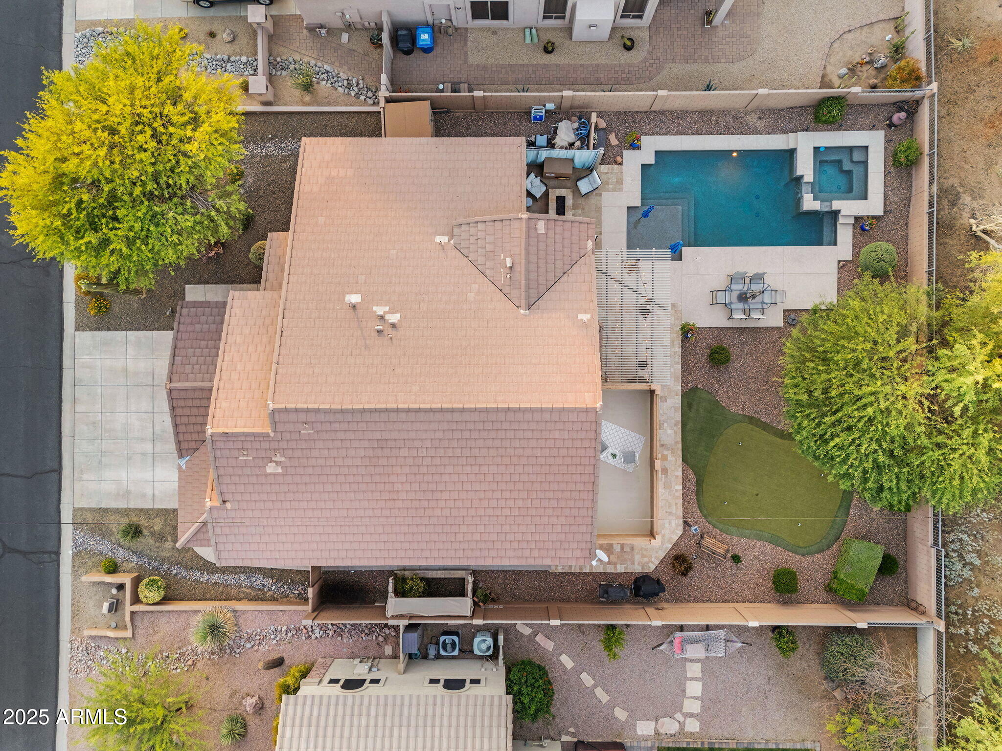 3859 N EL SERENO Street