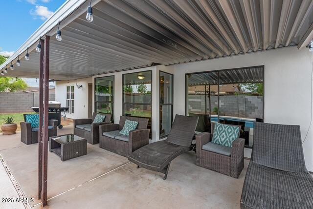 5343 W VOGEL Avenue