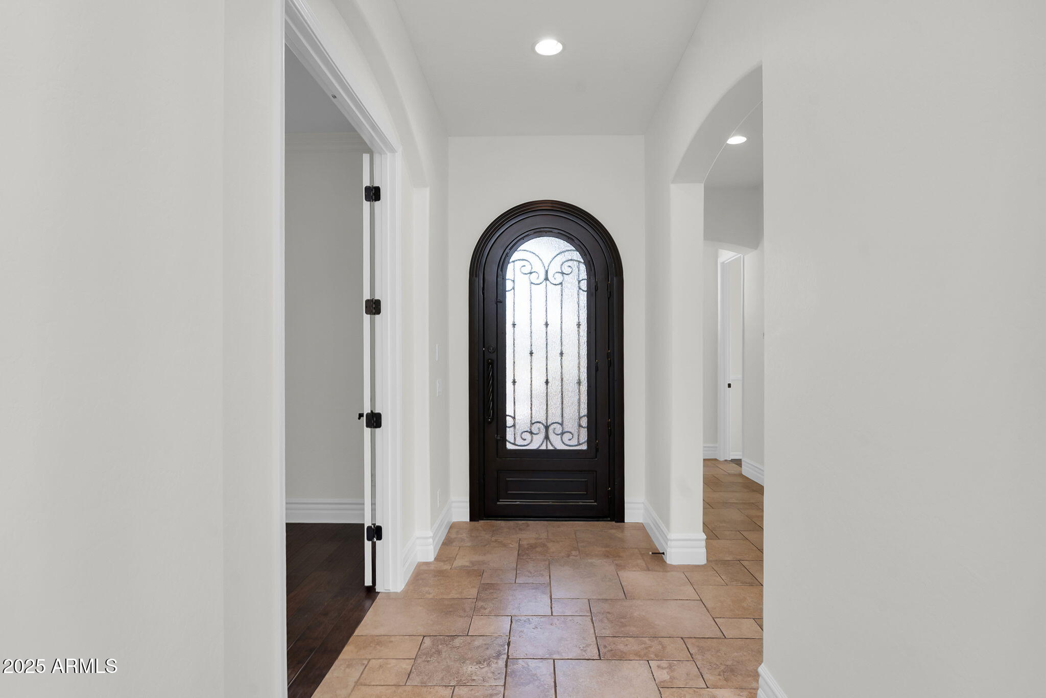 3414 E VIRGIL Drive