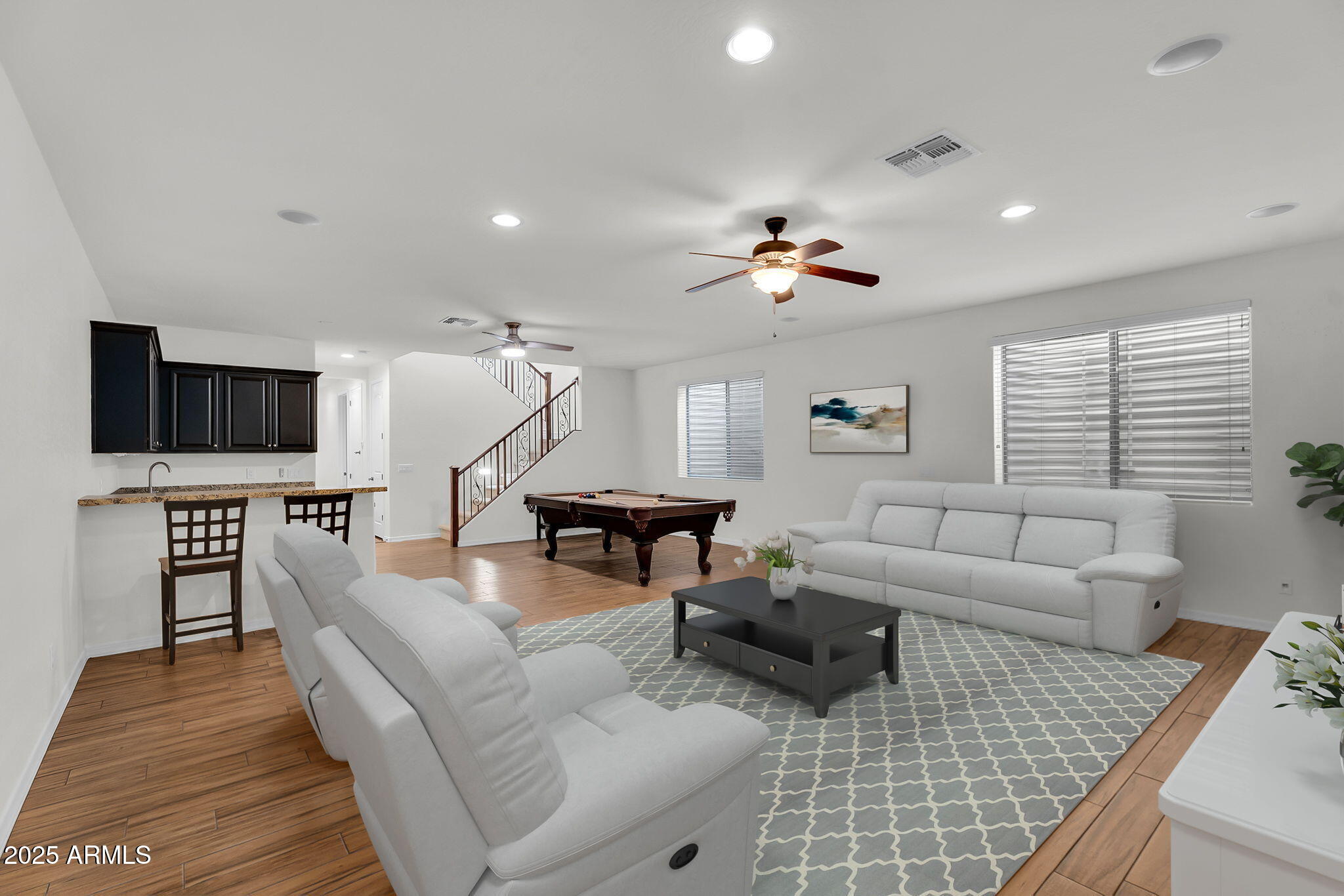 3414 E VIRGIL Drive
