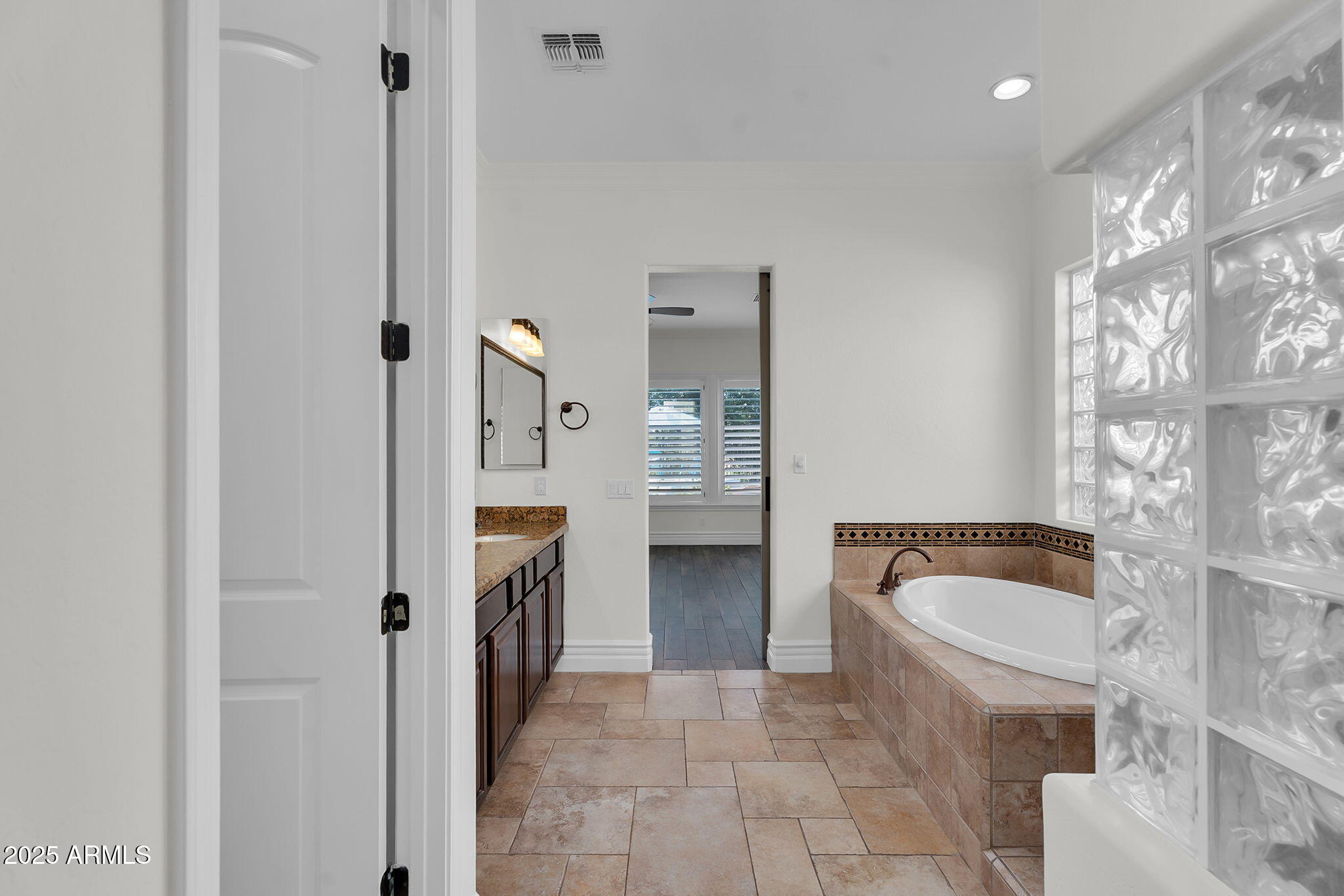 3414 E VIRGIL Drive