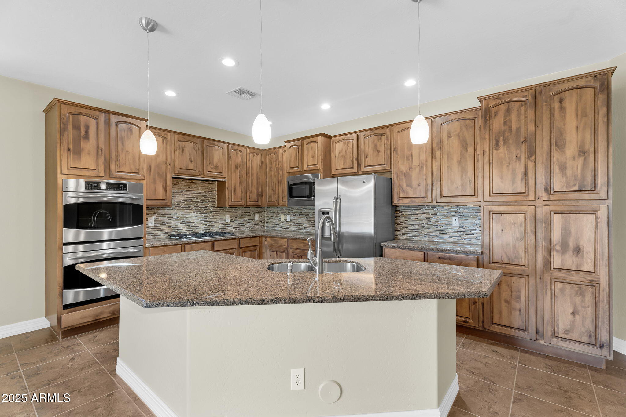 1746 E AZALEA Drive