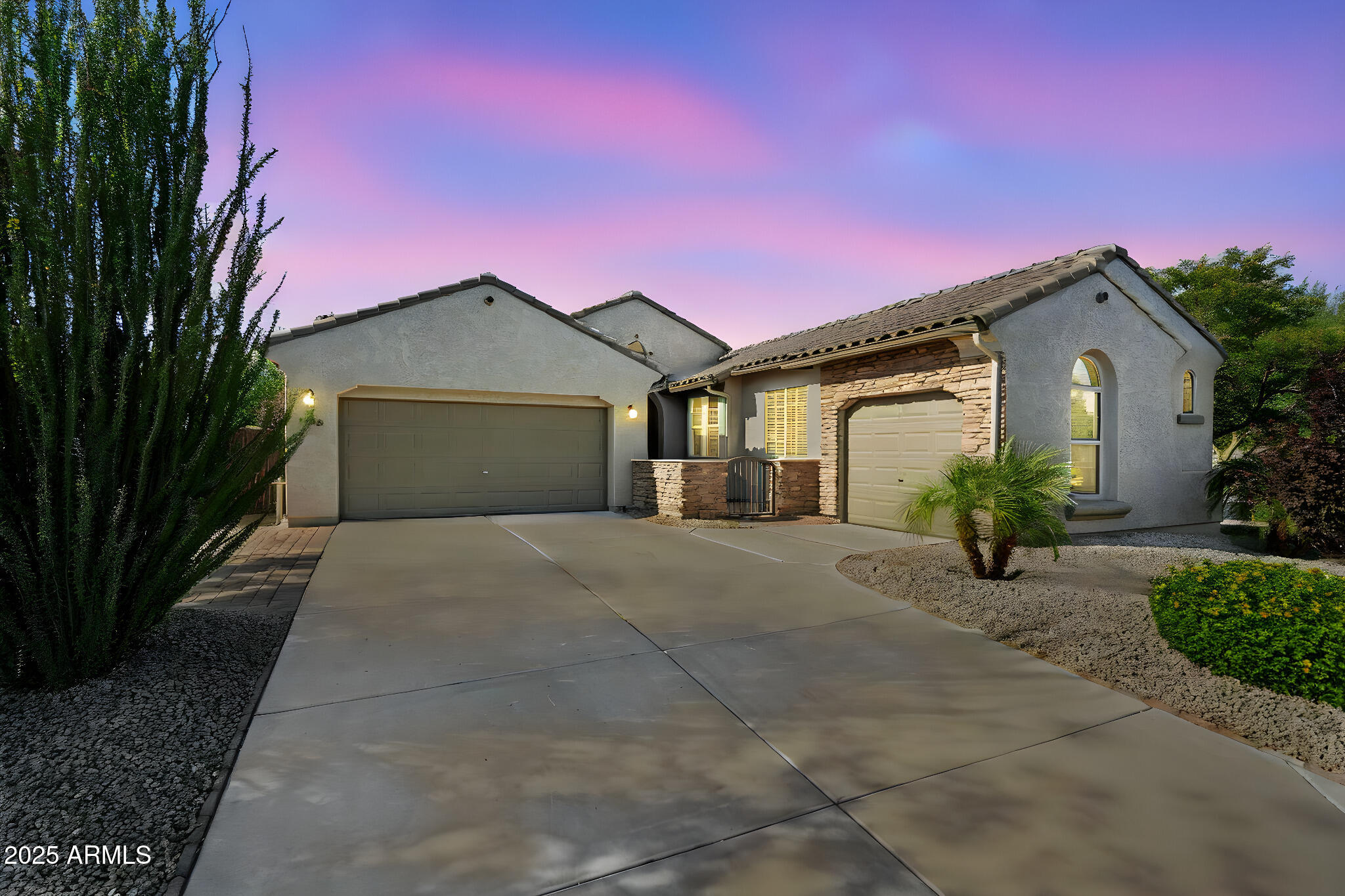 1746 E AZALEA Drive