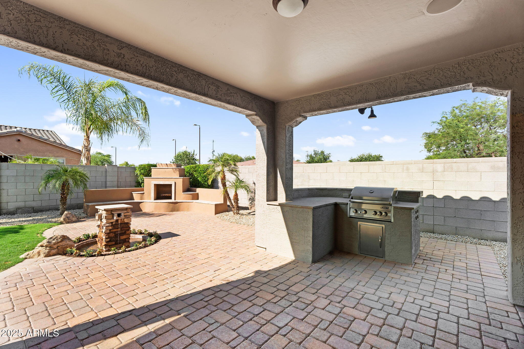 1746 E AZALEA Drive