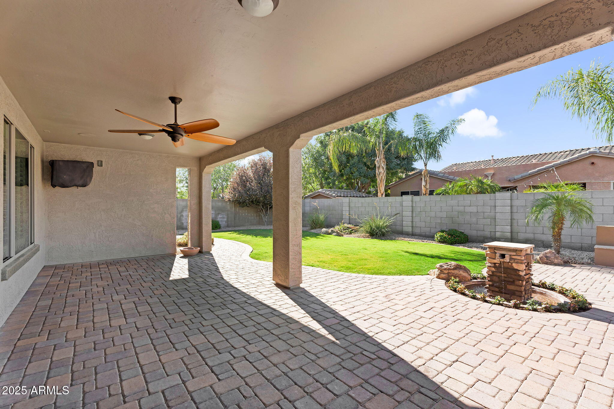 1746 E AZALEA Drive