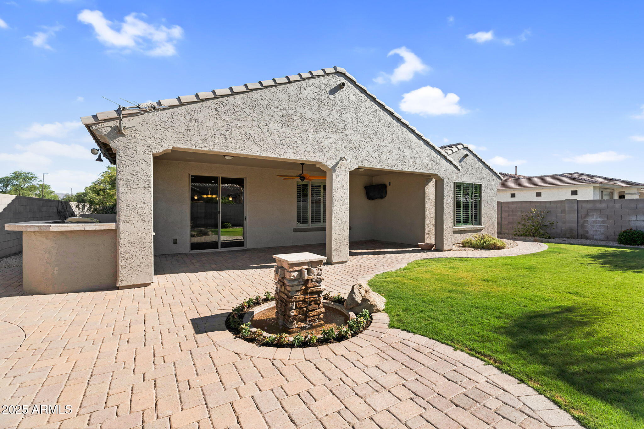 1746 E AZALEA Drive