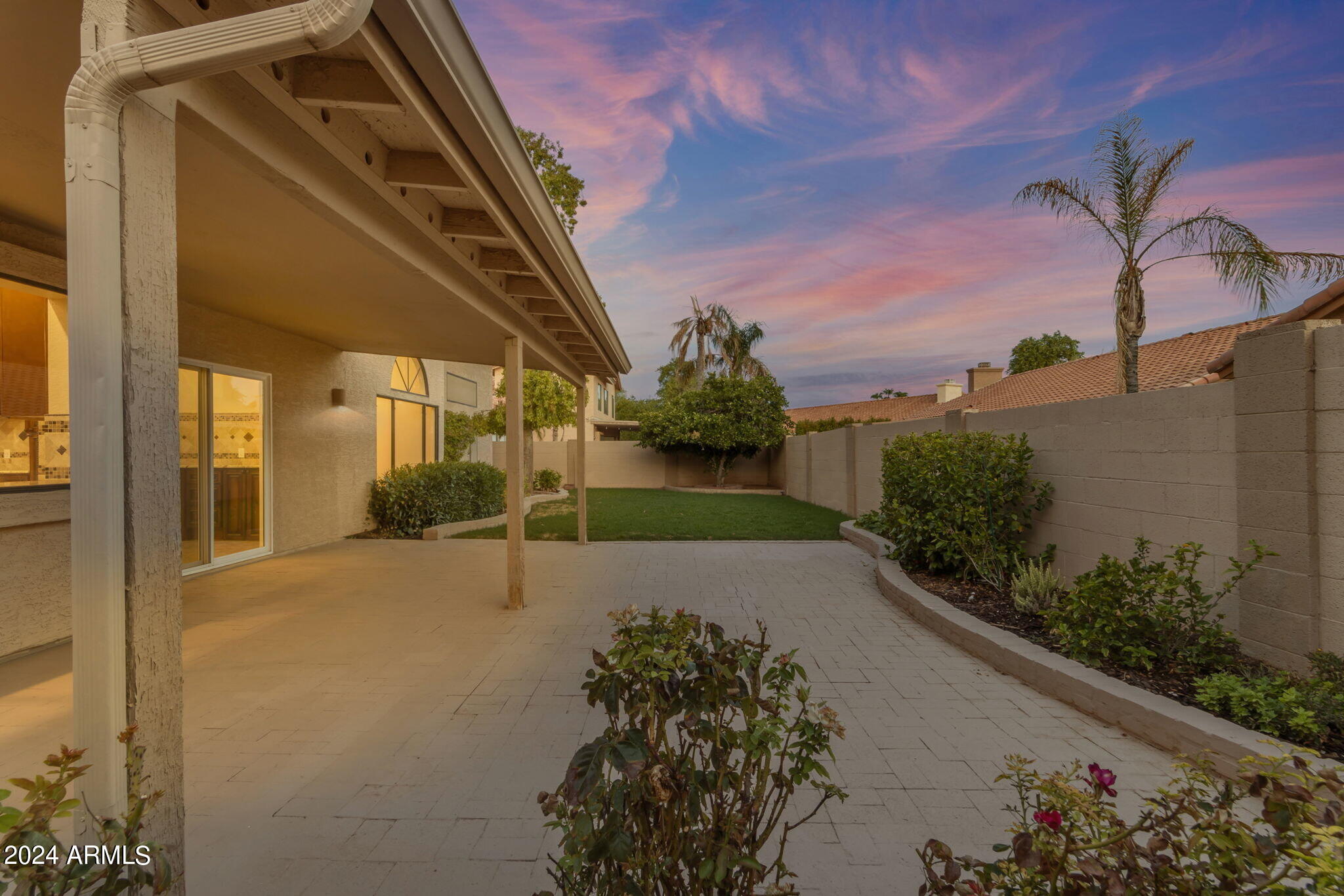 387 W LARONA Lane